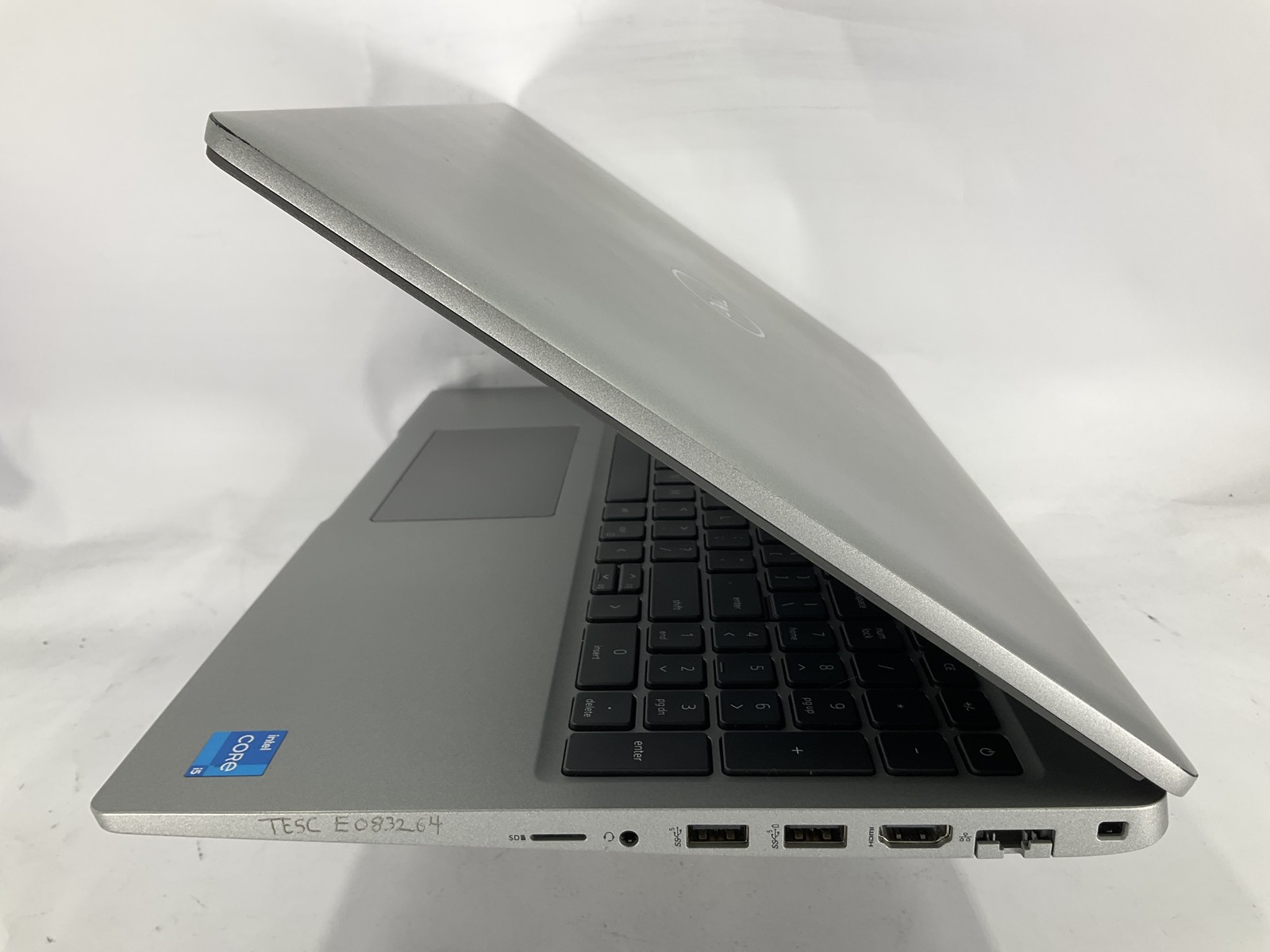 Dell Latitude 5530 15.6″ Core i5-1235U 512GB 16GB B Win 11 Pro *READ*
