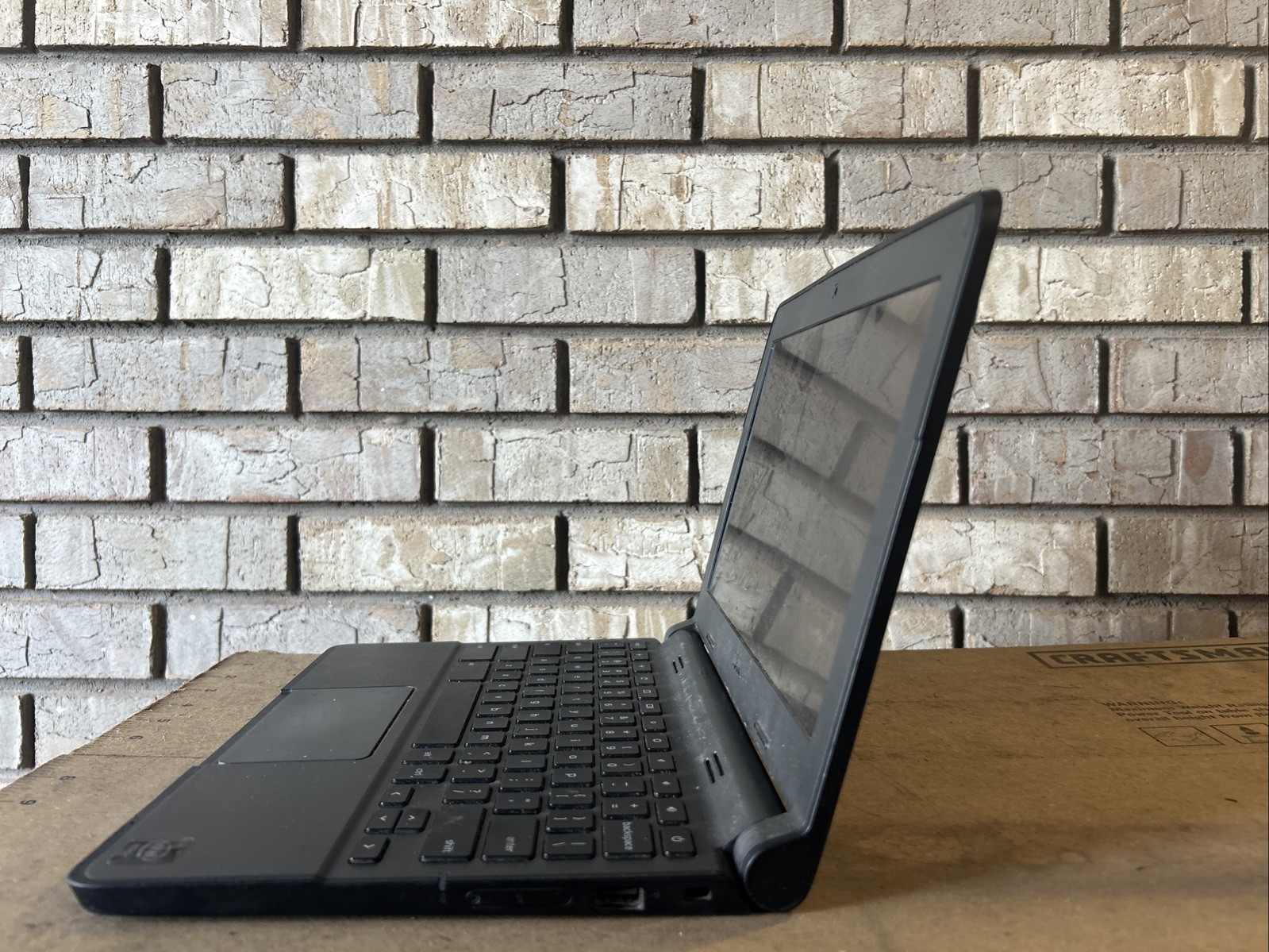 Dell Chromebook 11 P22t Damaged Screen