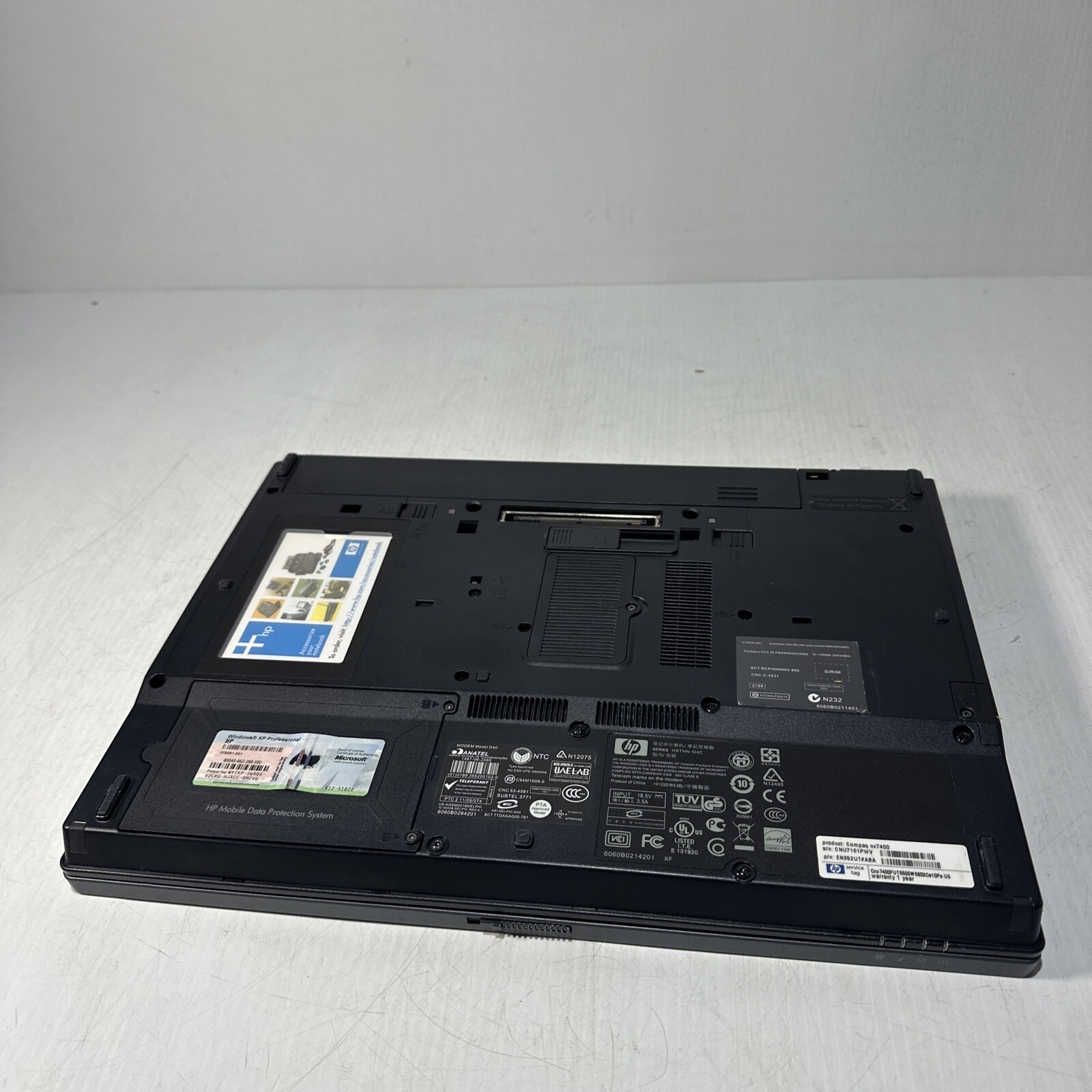 Hp Compaq NX7400 15″ Laptop Intel Core 2 Duo T5500 1gb Ram No Drives Boots Bios