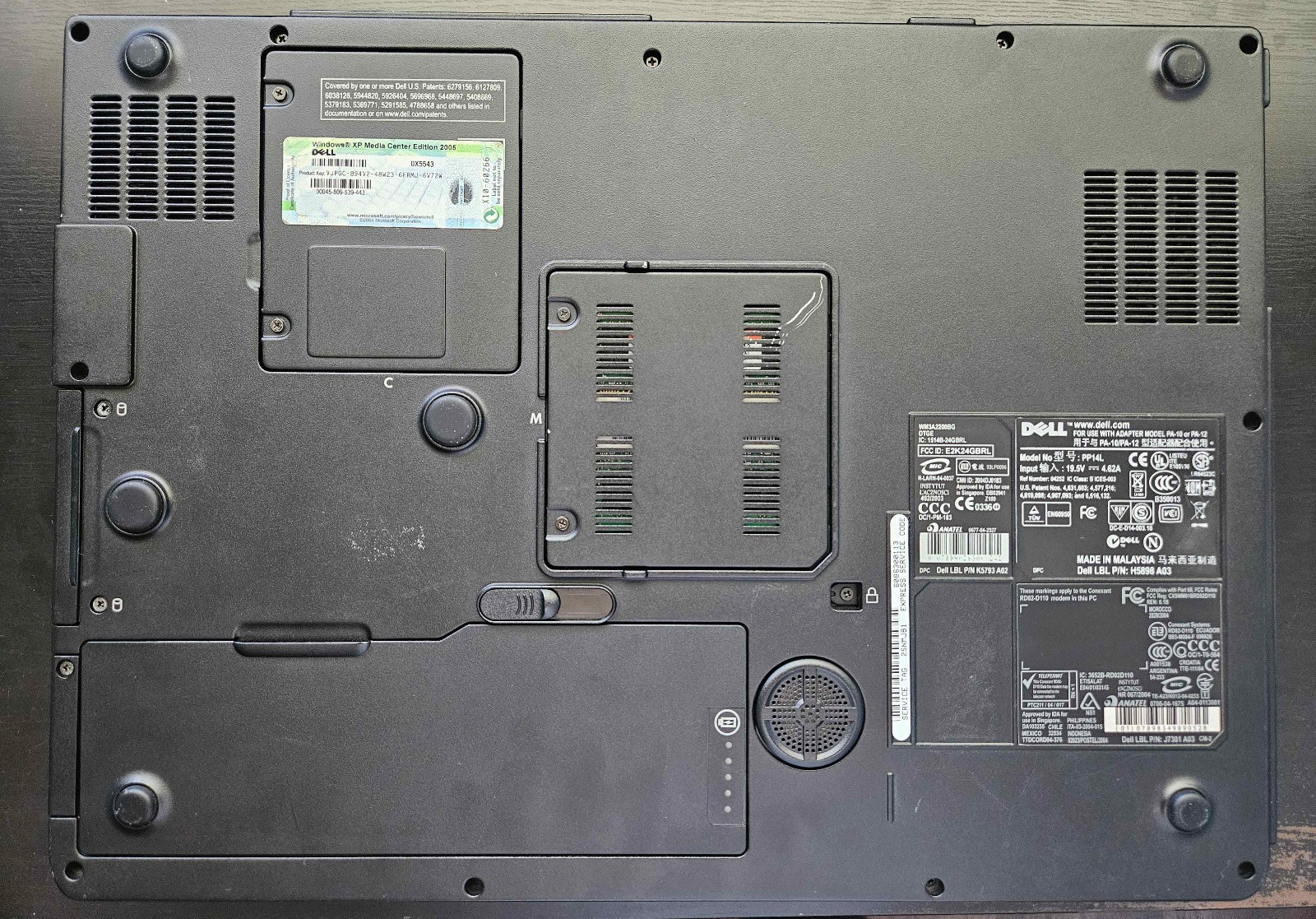 Dell Inspiron 9300 Pentium M 768 MB RAM 56 GB HDD Linux (With Charger!)