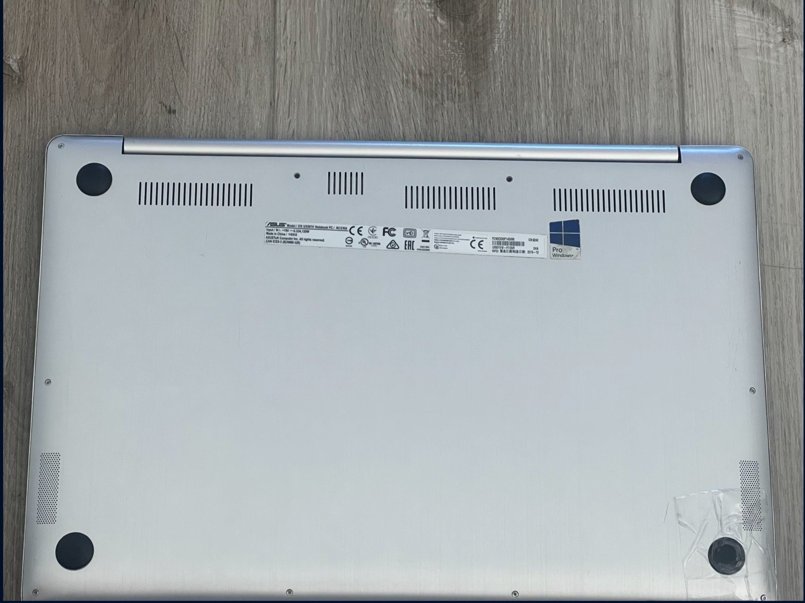 Selling a used ASUS ZenBook Pro UX501VW laptop in working condition