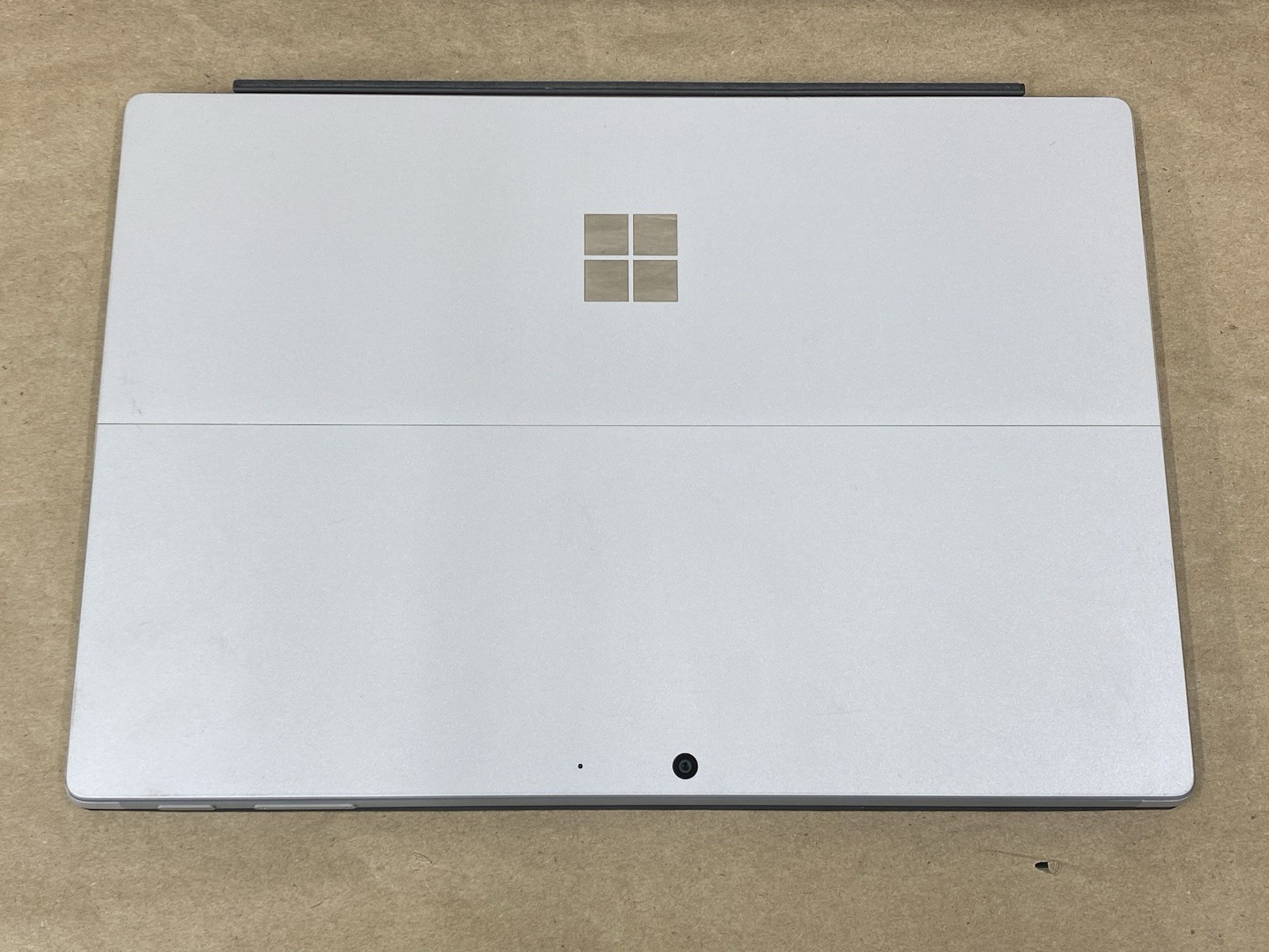 Microsoft Surface Pro 7 – 12″ 2736*1824 – i5-1035G4 – 8GB – 128GB – Win 10 READ