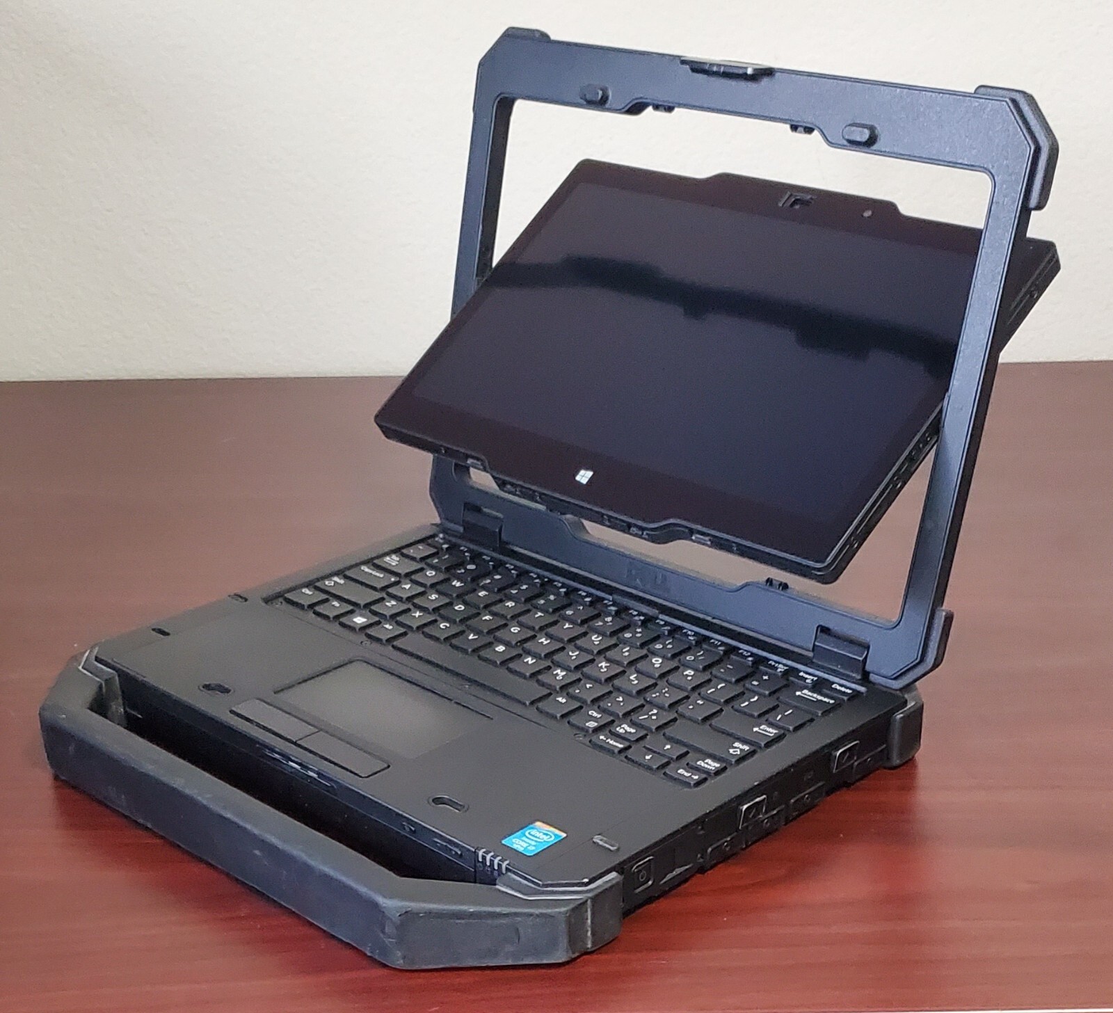 Dell Latitude 12 Rugged Extreme 7204, i7-4650U 1.70GHz, 16GB, 256GB SSD, Win 10