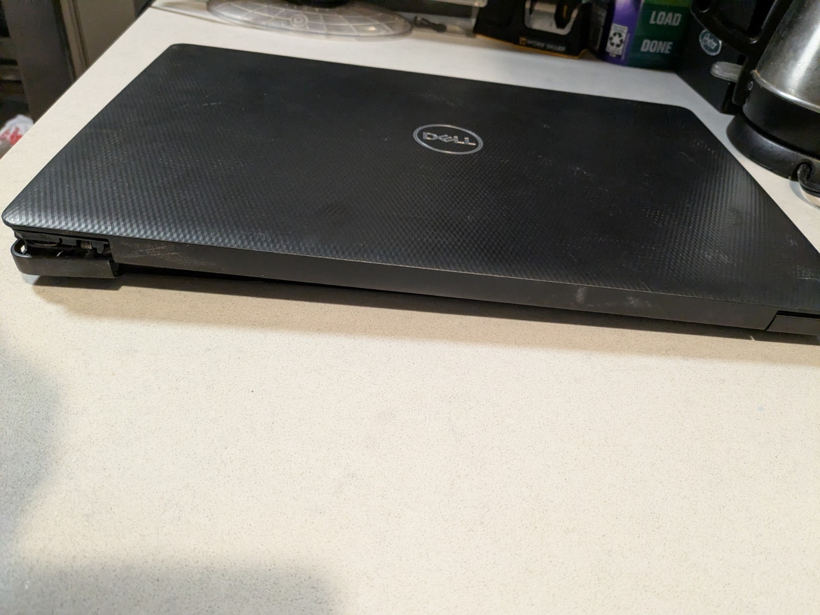 Dell Inspiron 3585 Laptop 15.6″ Ryzen 3 2200U 8GB Radeon Vega No HDD No OS