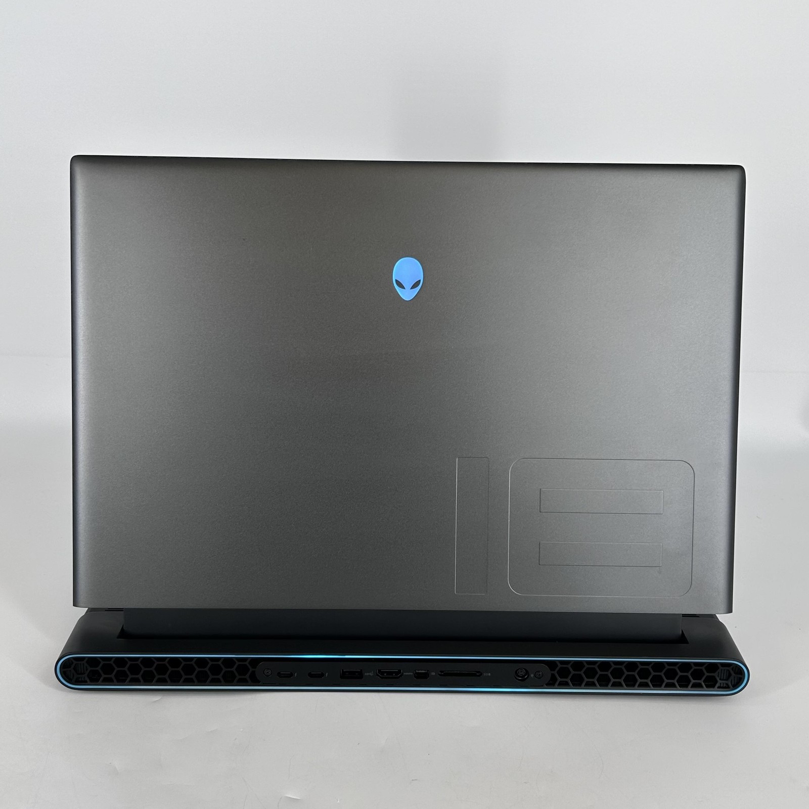 Dell Alienware M18 R2 165Hz QHD+ 2.2GHz i9-14900HX 32GB 1TB RTX 4070 FRAME GAP