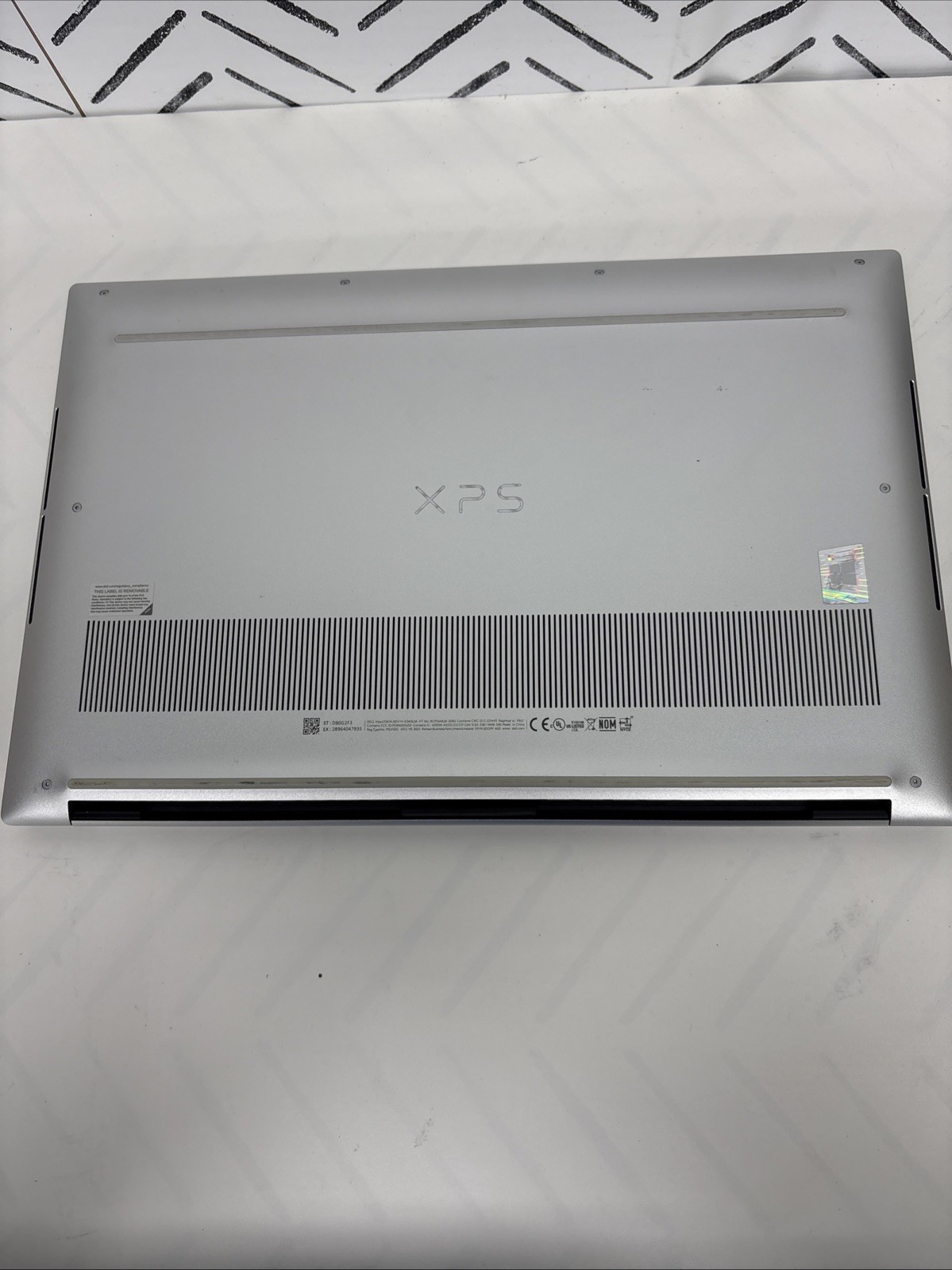 Dell XPS 15 9500 Core I7-10750H 2.60ghz 16GB Ram 500GB Win 11 Pro