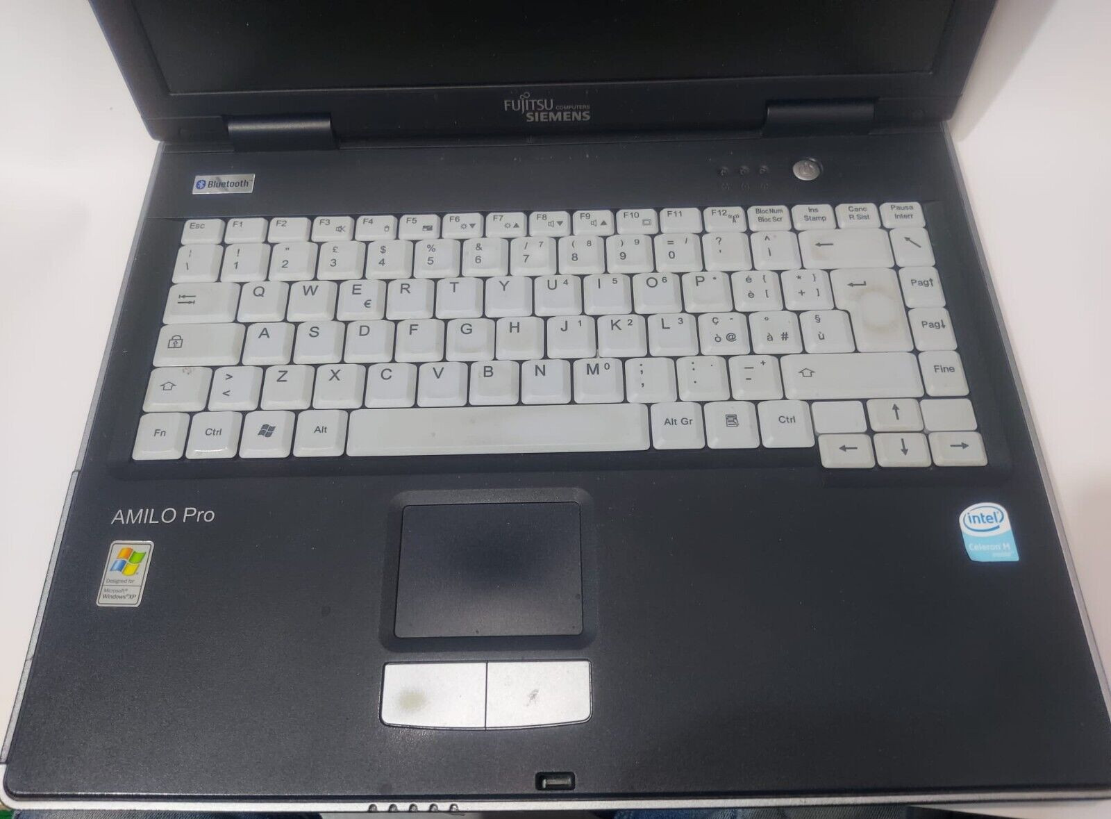 Fujitsu Siemens Laptop EF6R Notebook No Ram & Hard Drive for Parts