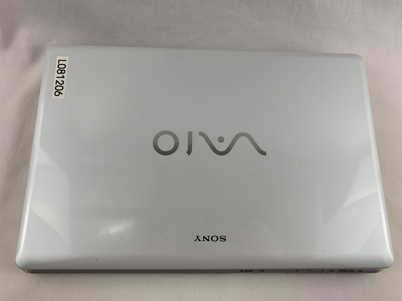 Sony VAIO PCG-61411L White Laptop Intel Core i3 2.13GHz, 4GB RAM, No HDD