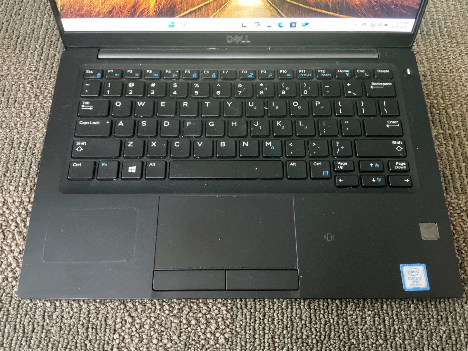 Dell Latitude 7390 13.3″ FHD i7-8650U 8GB RAM 256GB SSD Windows 11 Pro Laptop