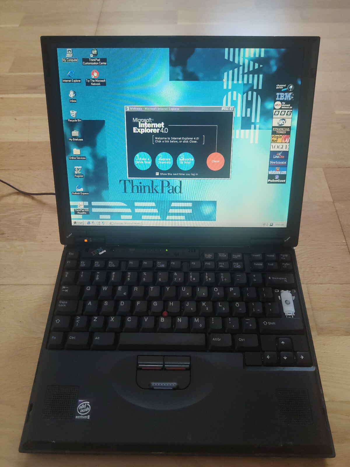 RETRO WORKING IBM ThinkPad 600 13.3″ Pentium II NO HDD/OS