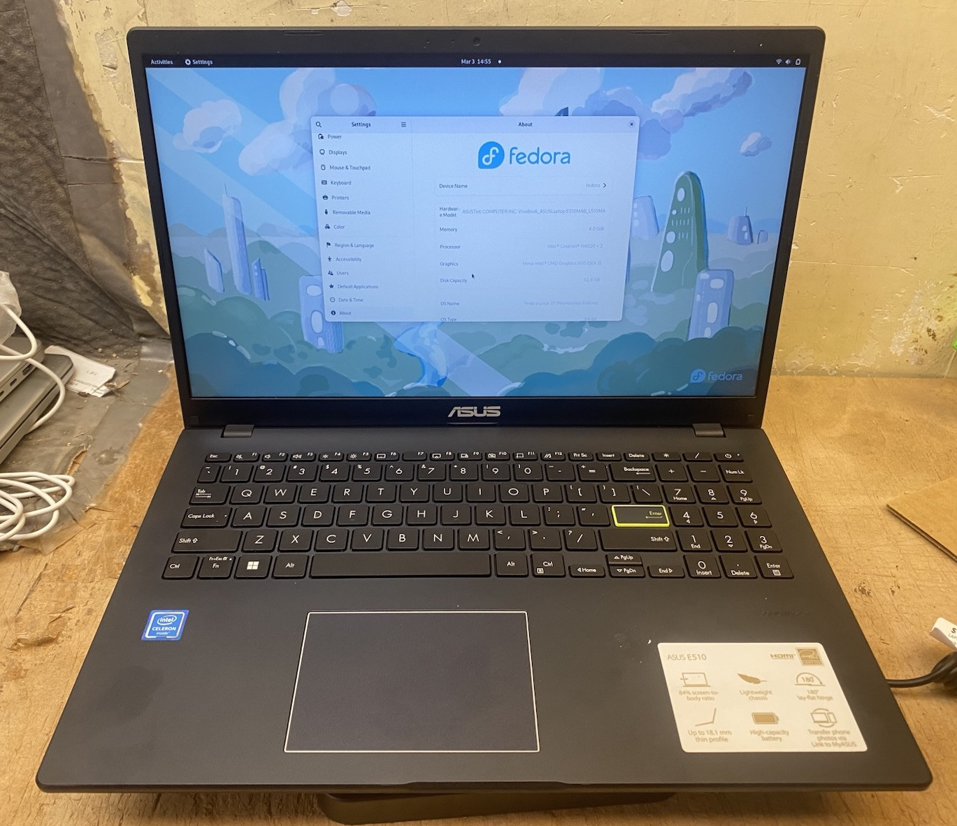 ASUS L510M E510 64GB Storage 4GB RAM Linux Fedora Intel Celeron N4020 x2