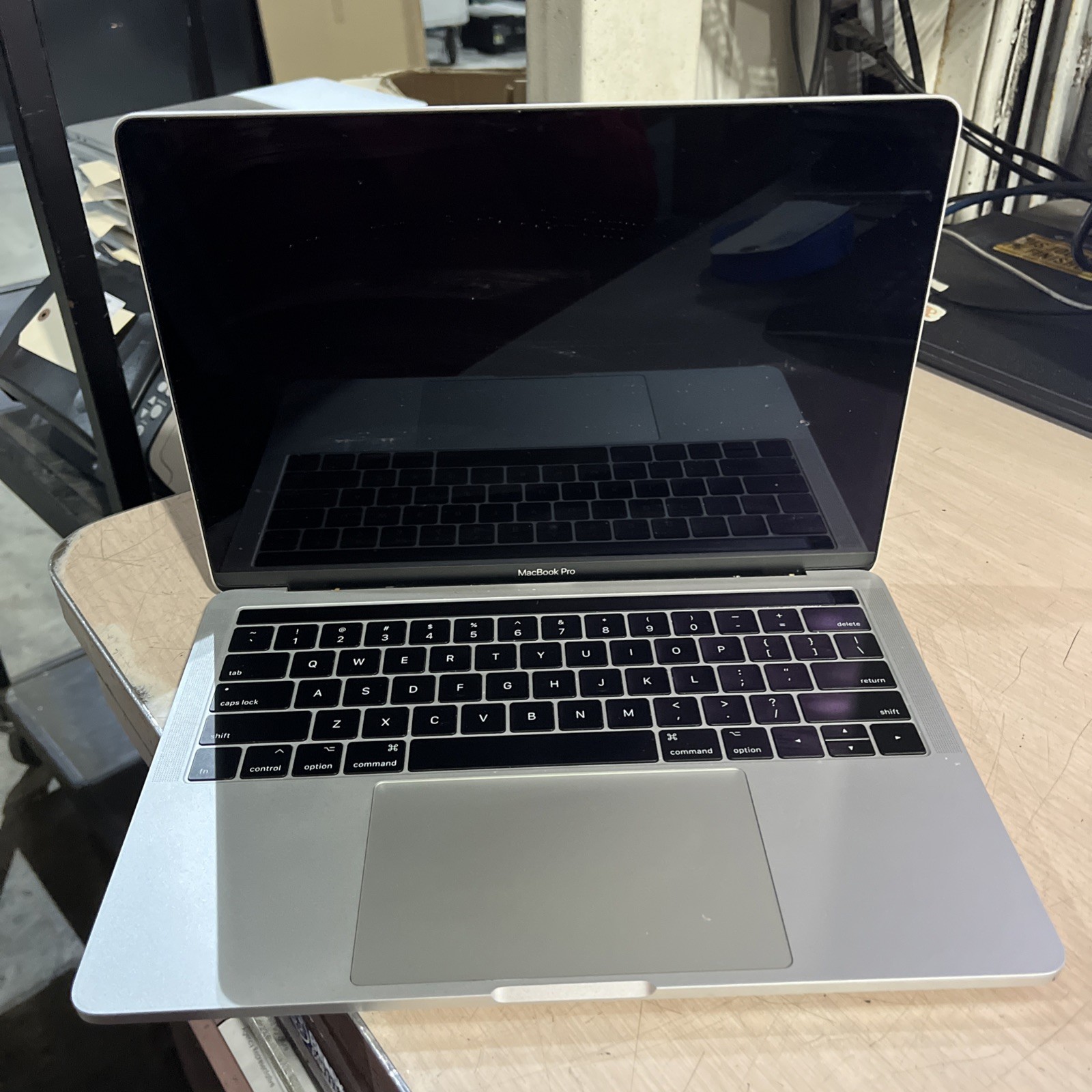 APPLE MACBOOK PRO 13″ TOUCH/MID-2017 CORE I5-7267U 3.1GHZ 8GB RAM 256SSD