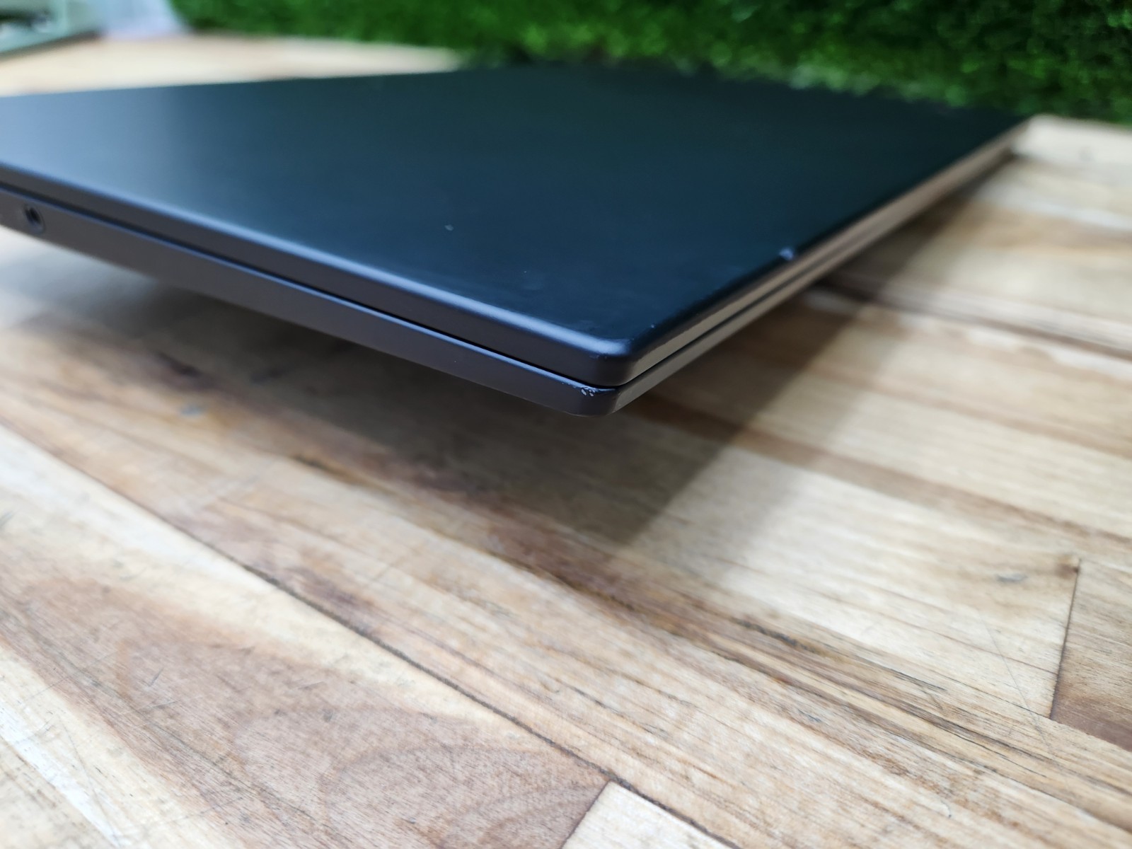 Lenovo ThinkPad P1 Gen 3 15.6″ i7-10750H 32GB 256GB SSD Quadro T1000 Win 11 Pro~