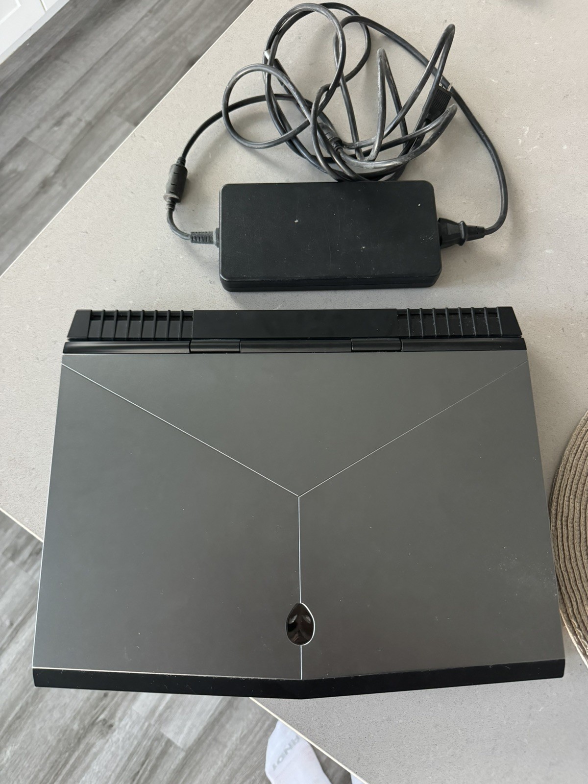 Dell Alienware 15 R3 Intel i7-7700 @2.50GHz 16GB RAM NO SSD For Parts