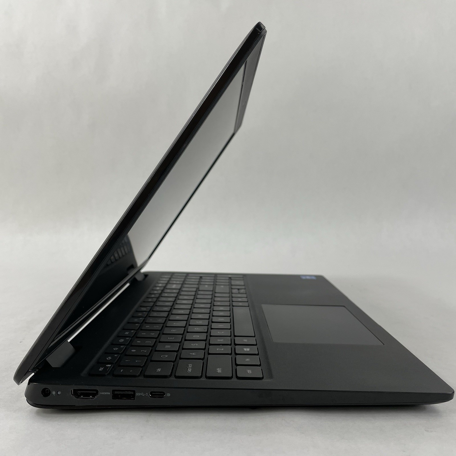 Dell Latitude 3520 15.6″ i5-1135G7 2.40 GHz 8 GB RAM No SSD/OS/AC