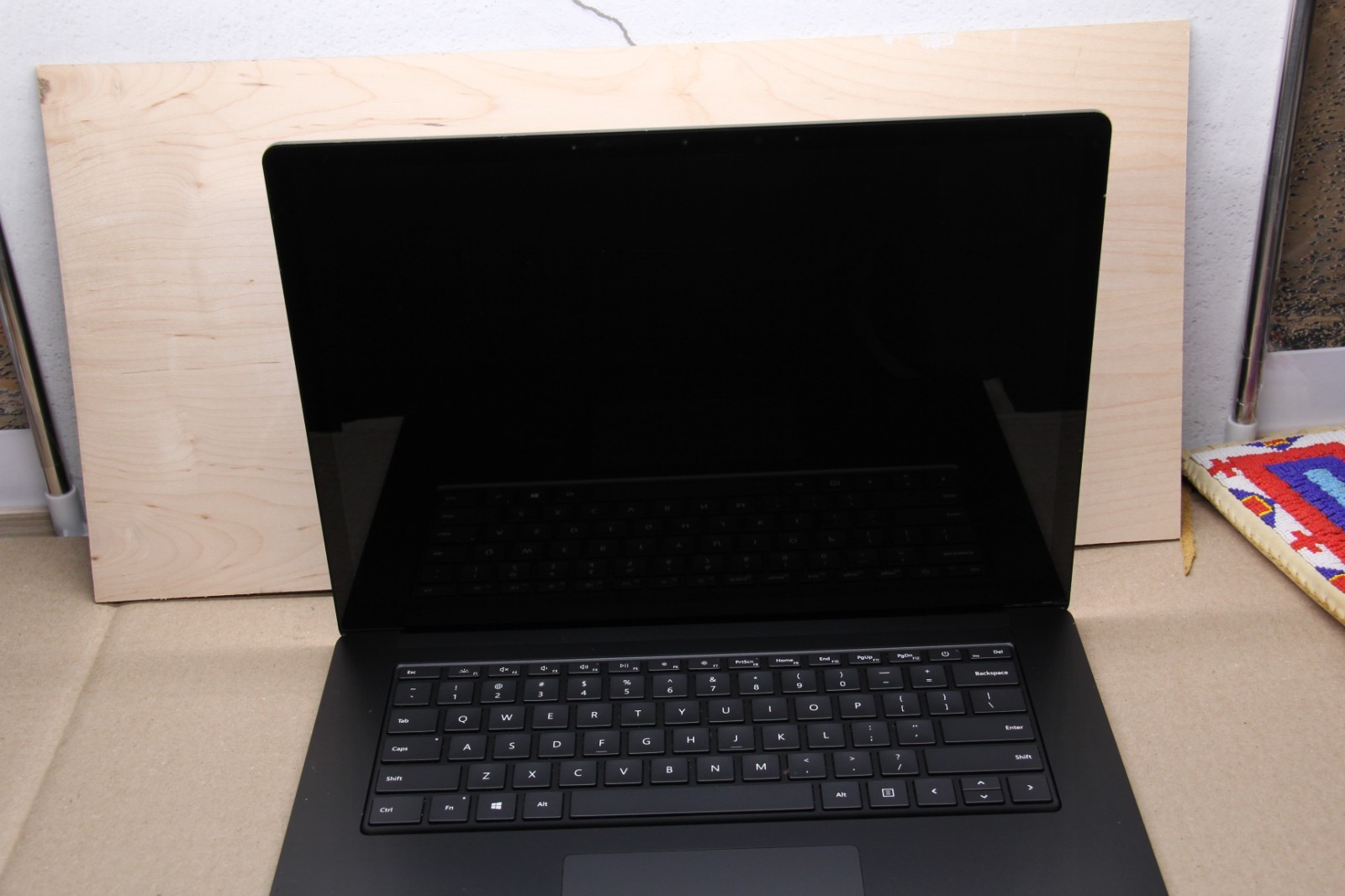 Microsoft Surface Laptop 3 15 AMD Ryzen 7 16GB RAM 512GB SSD – 2GB GFX *****READ