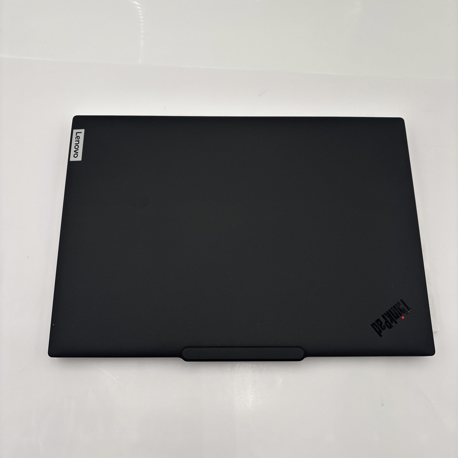 Lenovo ThinkPad T14s Gen 6 14″ WUXGA Core U5-225U 16GB RAM 512GB SSD Black – New