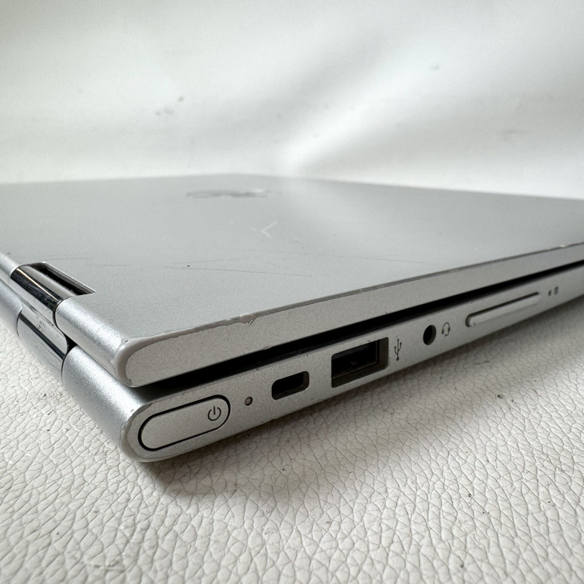HP Pavillion 13″ M3 6GB RAM 512GB SSD Intel i3 6th Gen 2.3GHz (WMP014561)