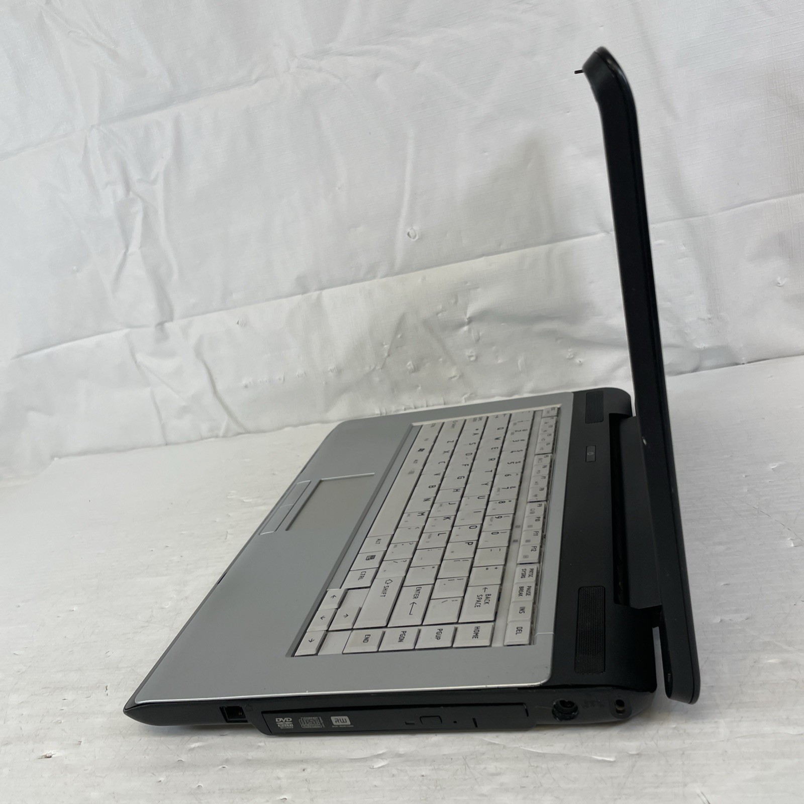 Toshiba Satellite A205-S5800 Intel Celeron 540 1.86GHz 1GB RAM 120GB HDD WinXP