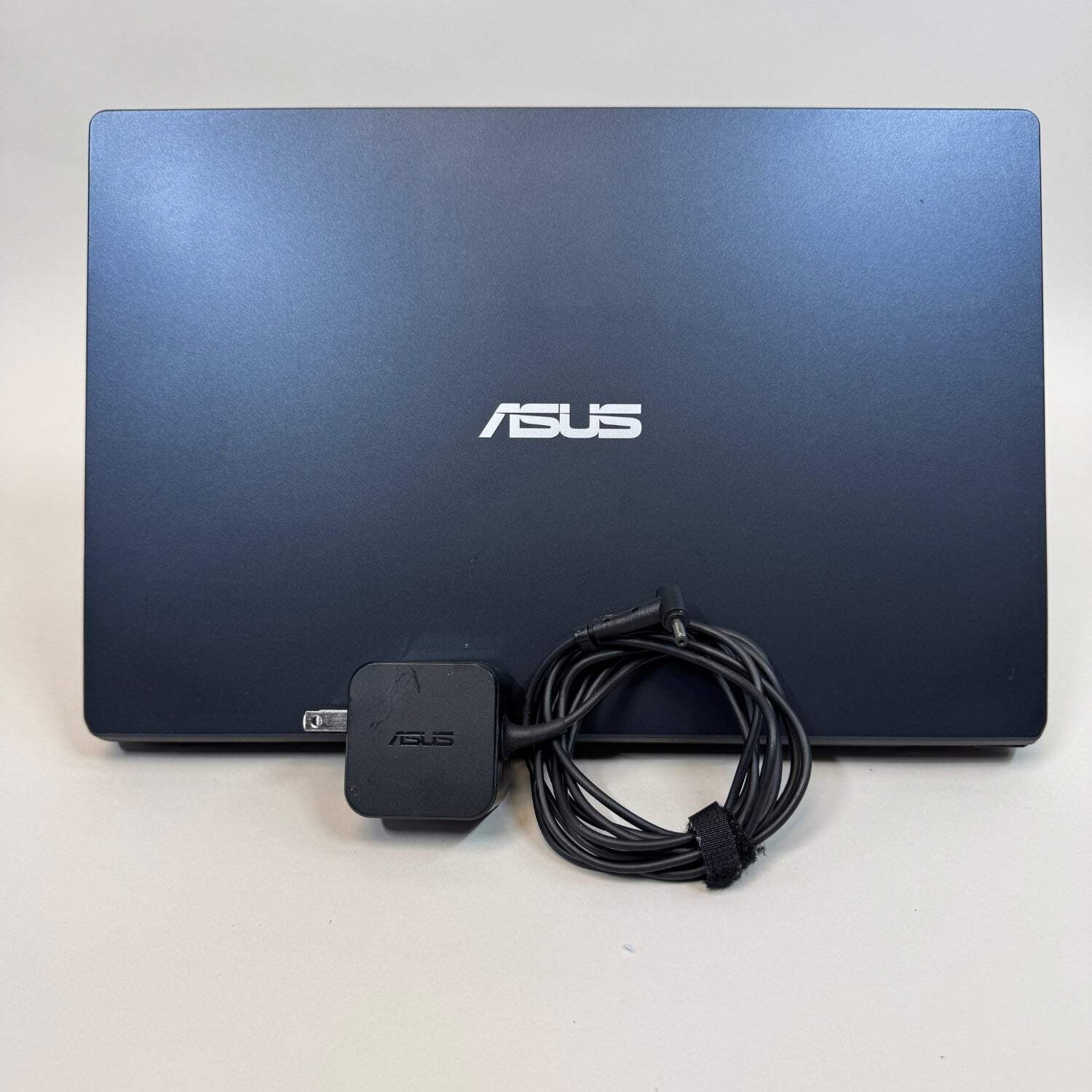 Broken Asus E14M NDXL 14″ Celeron N4020 1.1GHz 4GB RAM 64GB SSD Bad Battery