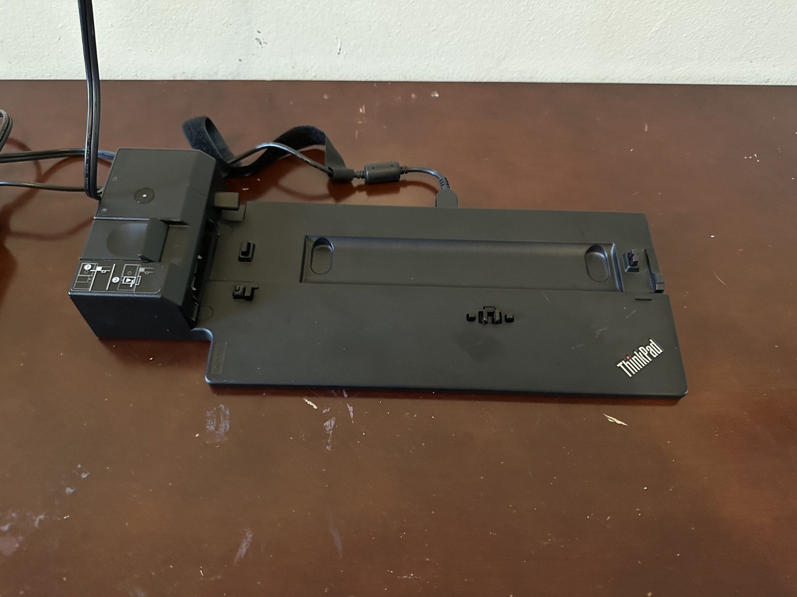 Lenovo Thinkpad T14s Gen 1 i7-10610u + Ultra Docking and 45+ 50-60w AC Adaptors