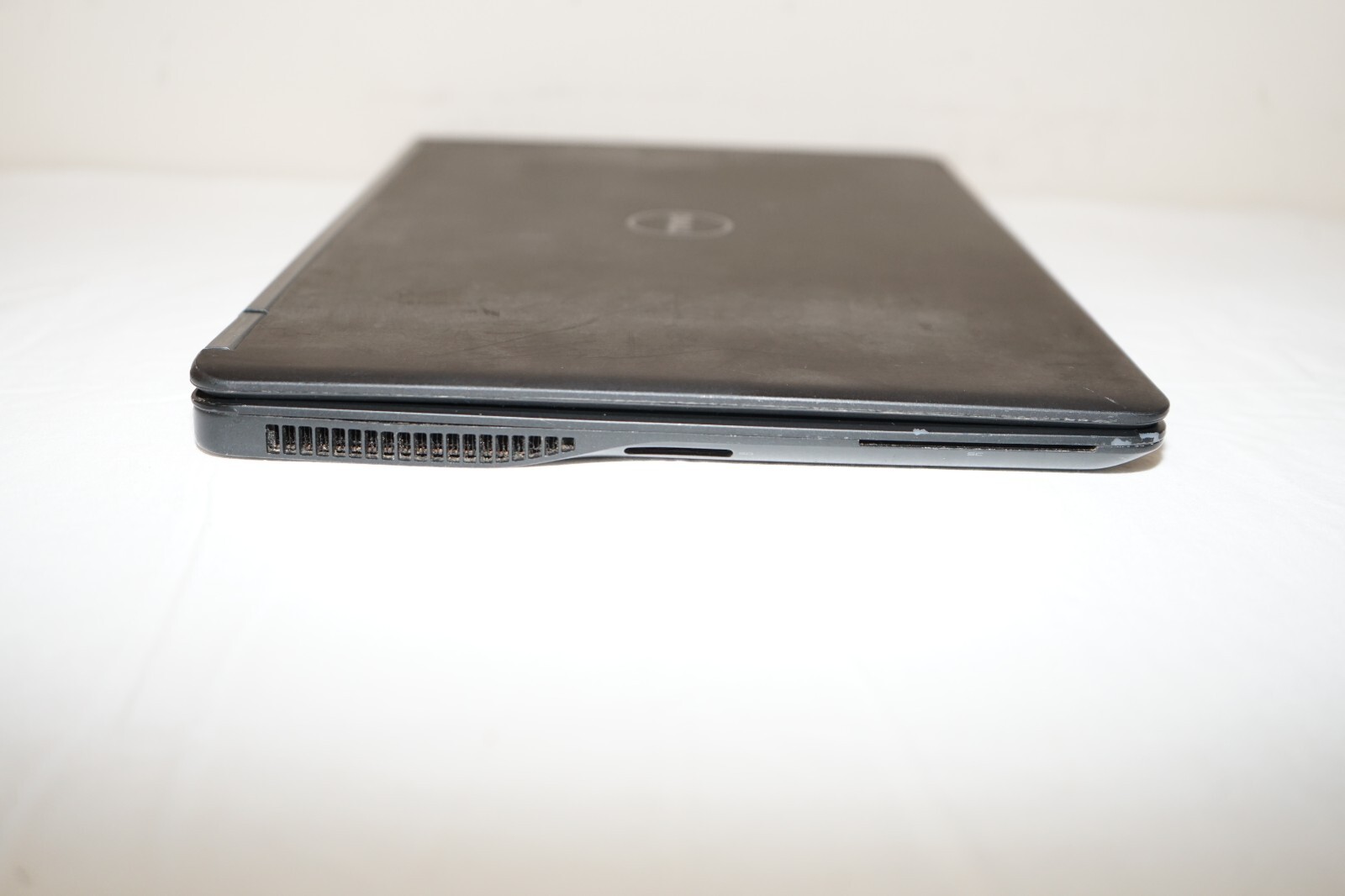 ^ Dell Latitude E7450 14″ Intel i7-5600U @ 2.60GHz 4GB Ram No HD #C1669