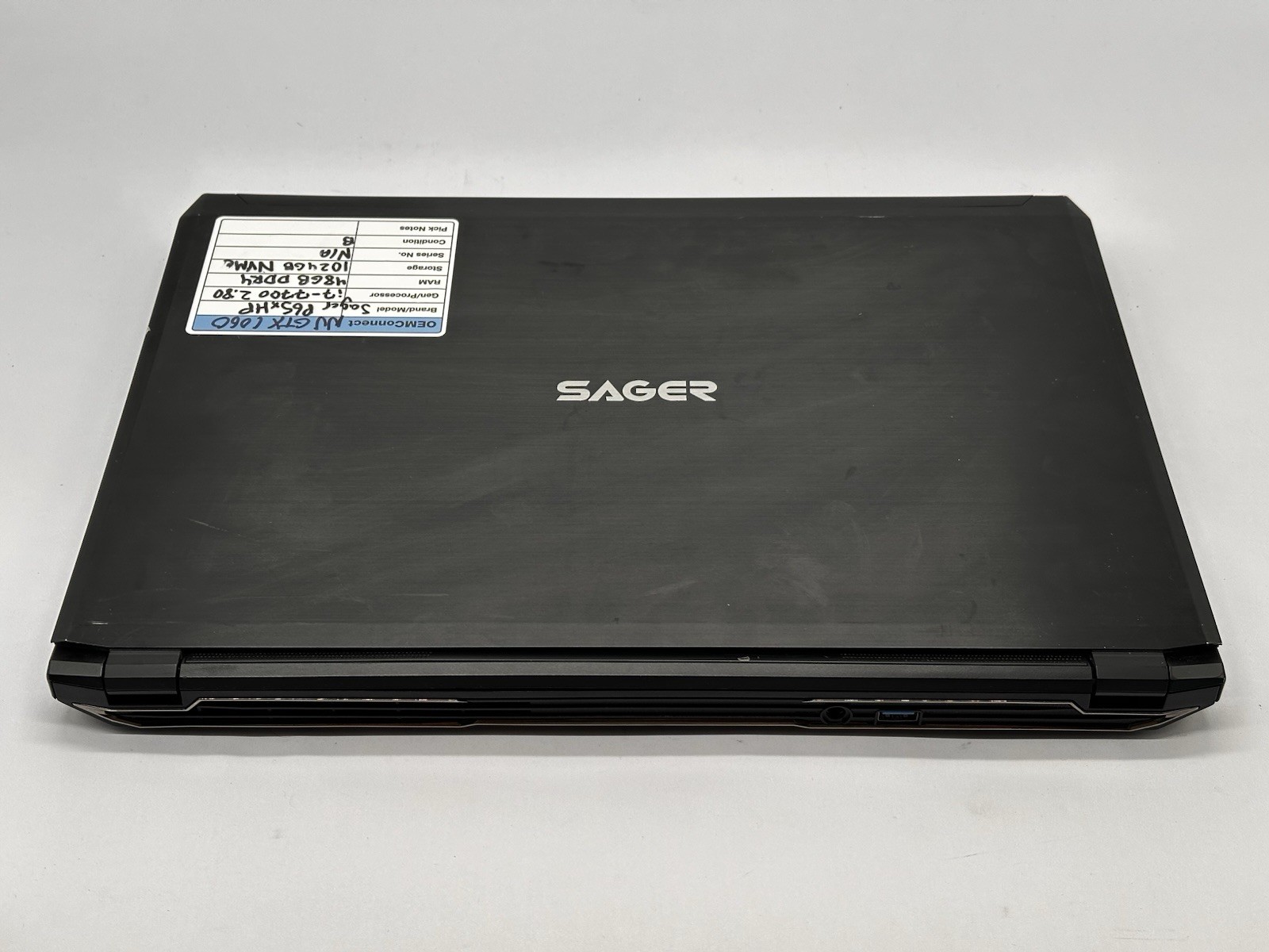 Sager R650HP Gaming Laptop, i7-7700HQ, 2.80GHz, 48GB, 1TB NVMe, No OS/Charger