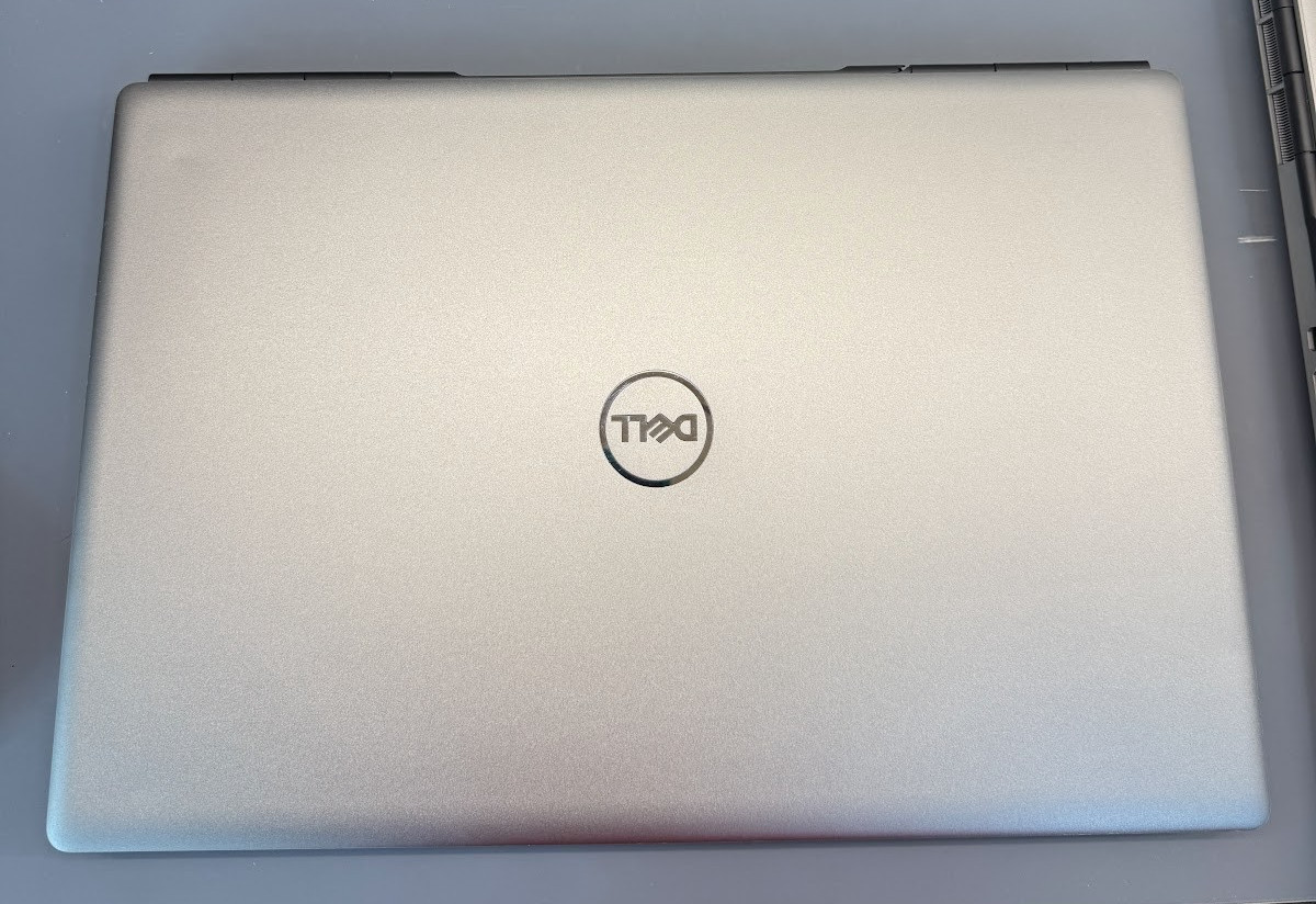 Dell Precision 7760 17″ XEON W-11855M 512GB SSD 32GB RAM T1200 11P LAPTOP *READ