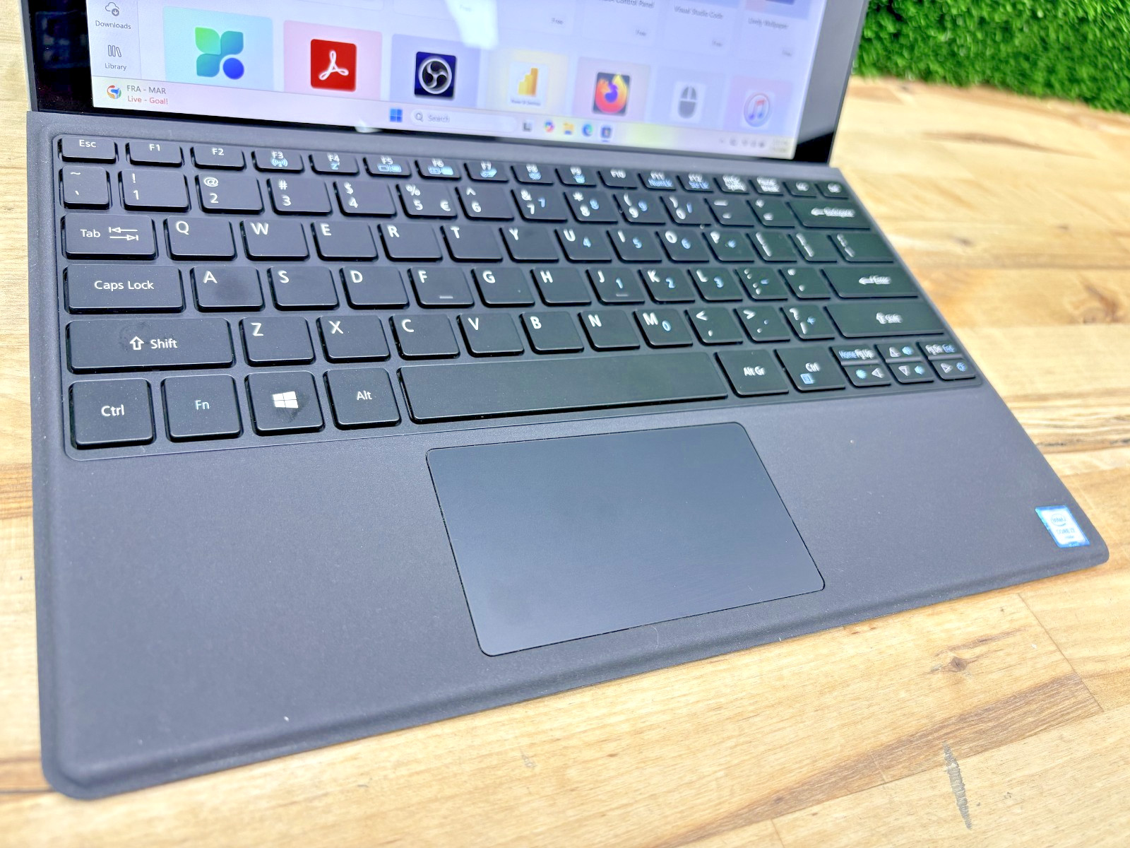 Acer Switch SA5-271P Intel i7-6th Gen 2.50GHz 8GB RAM 256GB SSD Windows 11 Pro*
