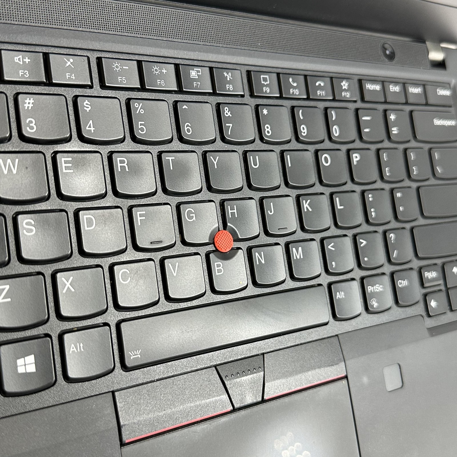 Lenovo ThinkPad P14s Gen 2 FHD 1.9 GHz Ryzen 7 PRO 5850U 32GB 512GB SSD Good