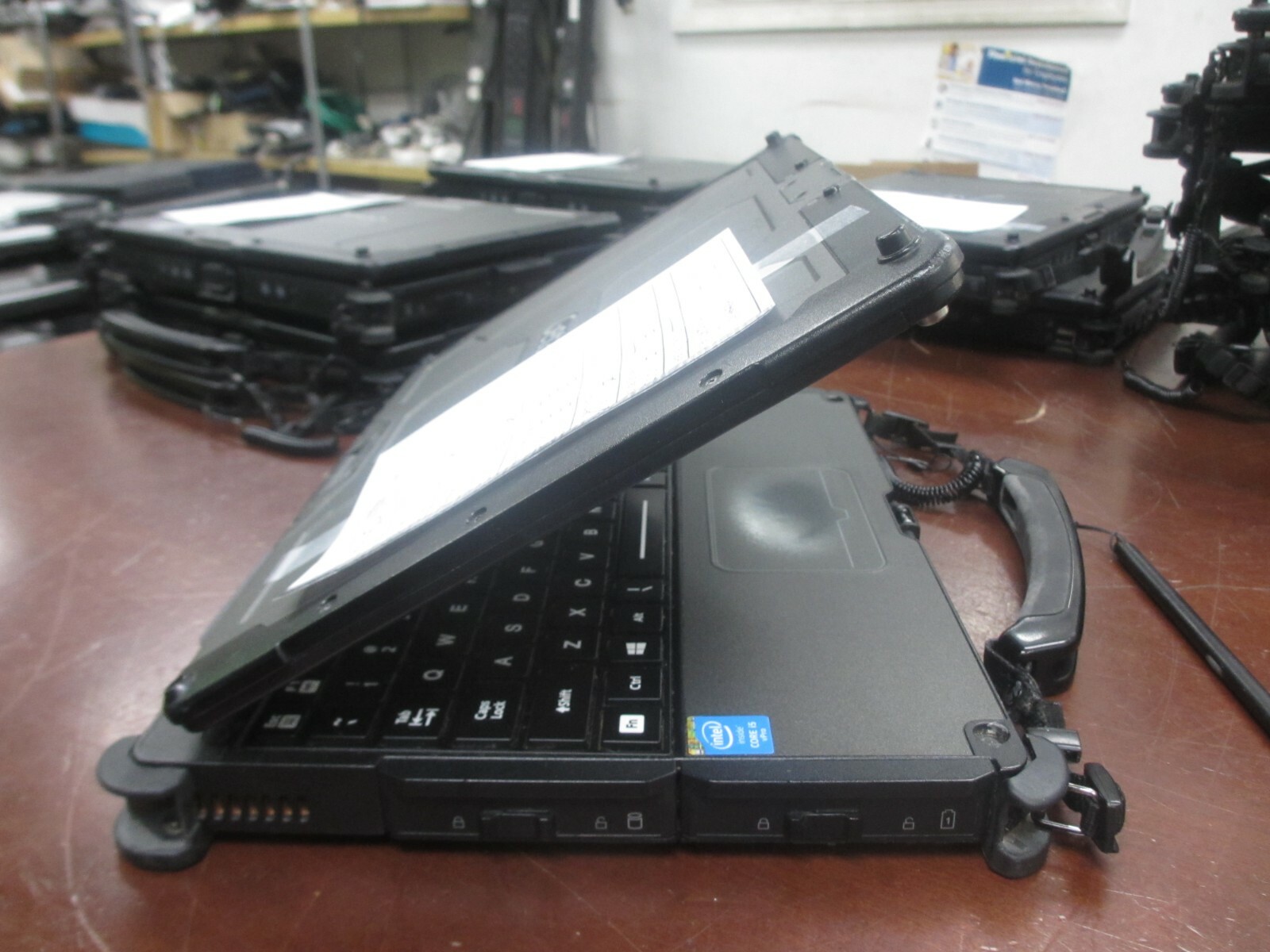 Getac V110 i5 4300U 1.90GHZ 8GB Web-Cam Laptop [NO HDD/CADDY/OS/AC] w/ Pen