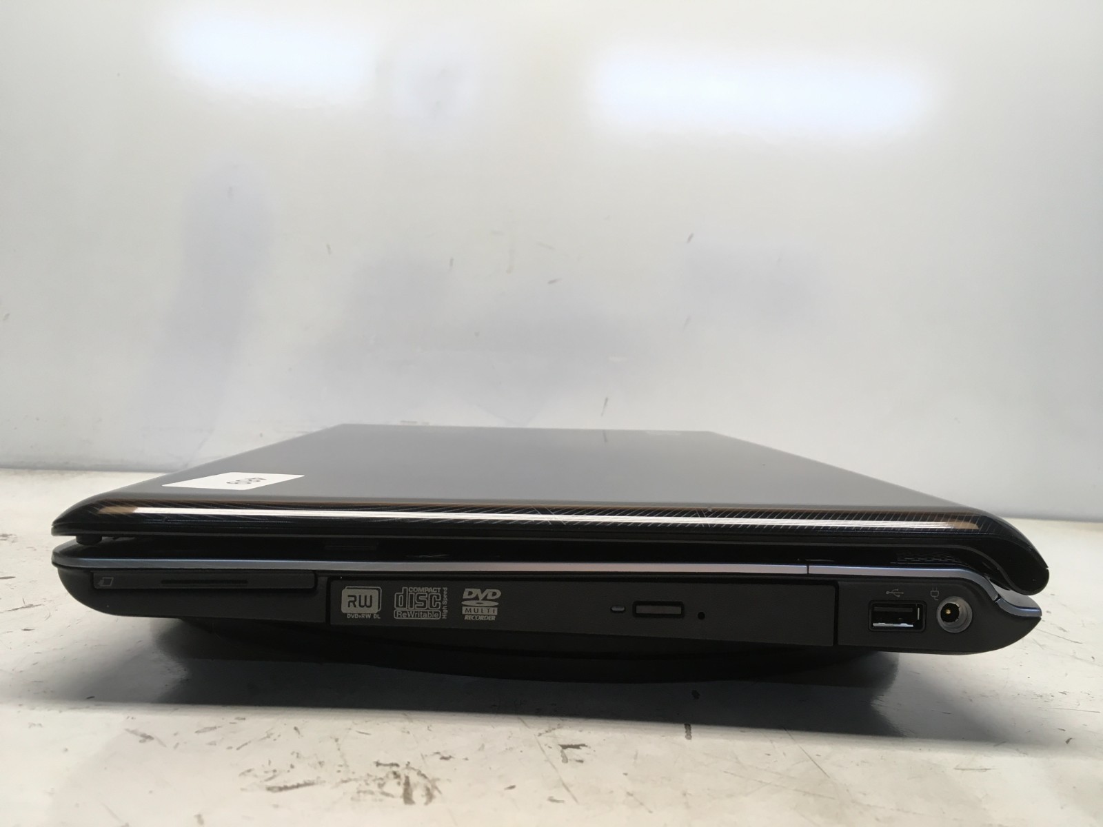 HP Pavilion DV6607NR AMD Athlon 64 X2 TK-53 1700MHz 1 GB NO HDD