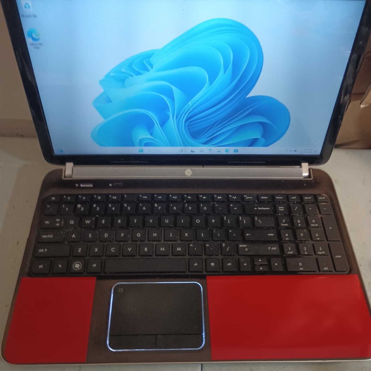 15.6″ RED GAMING HP PAVILION AMD A8-3500M 3.0GHz,12GB,256G SSD,DVDRW,WIN11,CAM