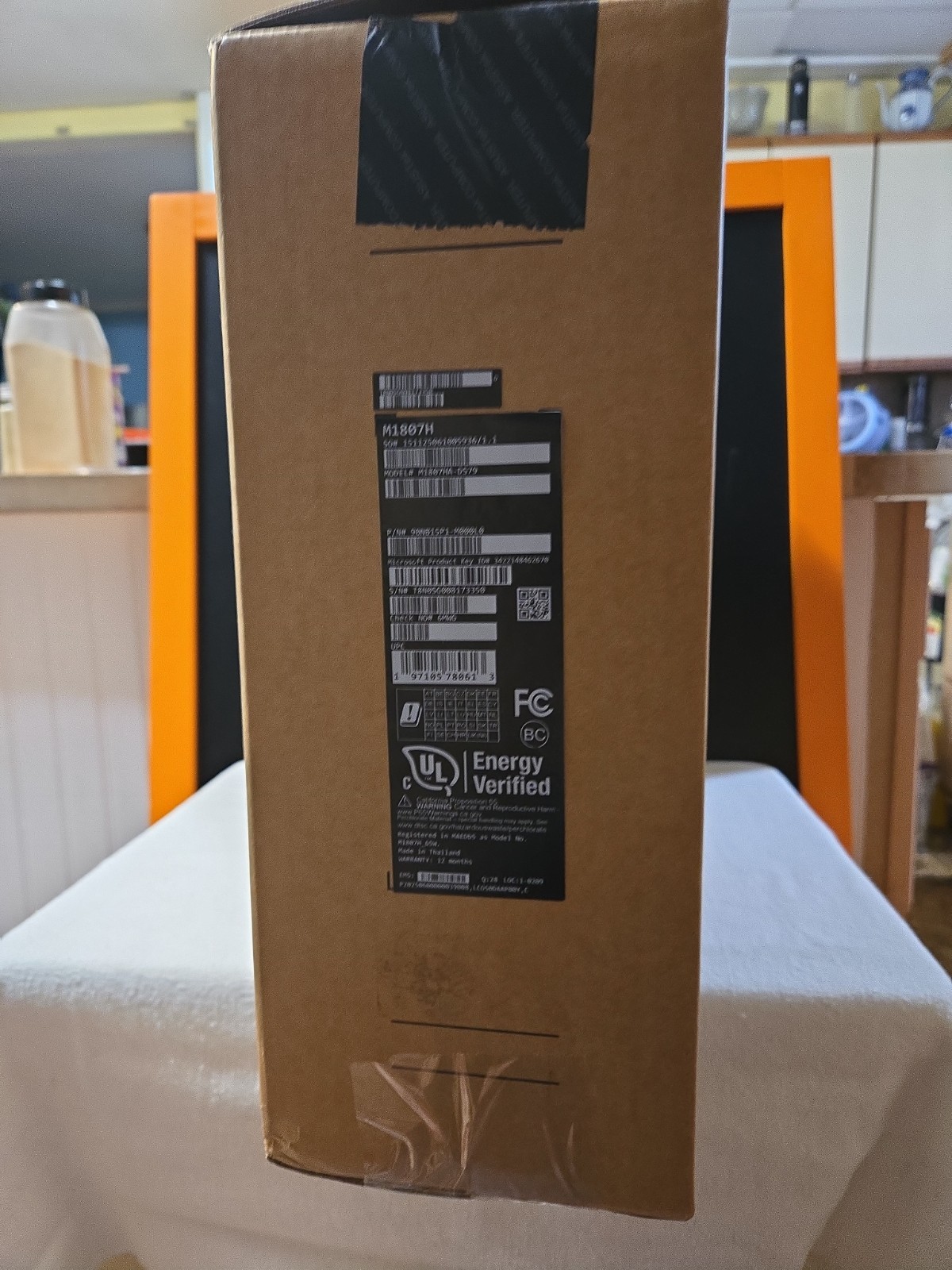 ASUS Vivobook Copilot+ AMD Ryzen 7-260 32GB RAM 2TB PCIe SSD 18 in WUXGA 144Hz