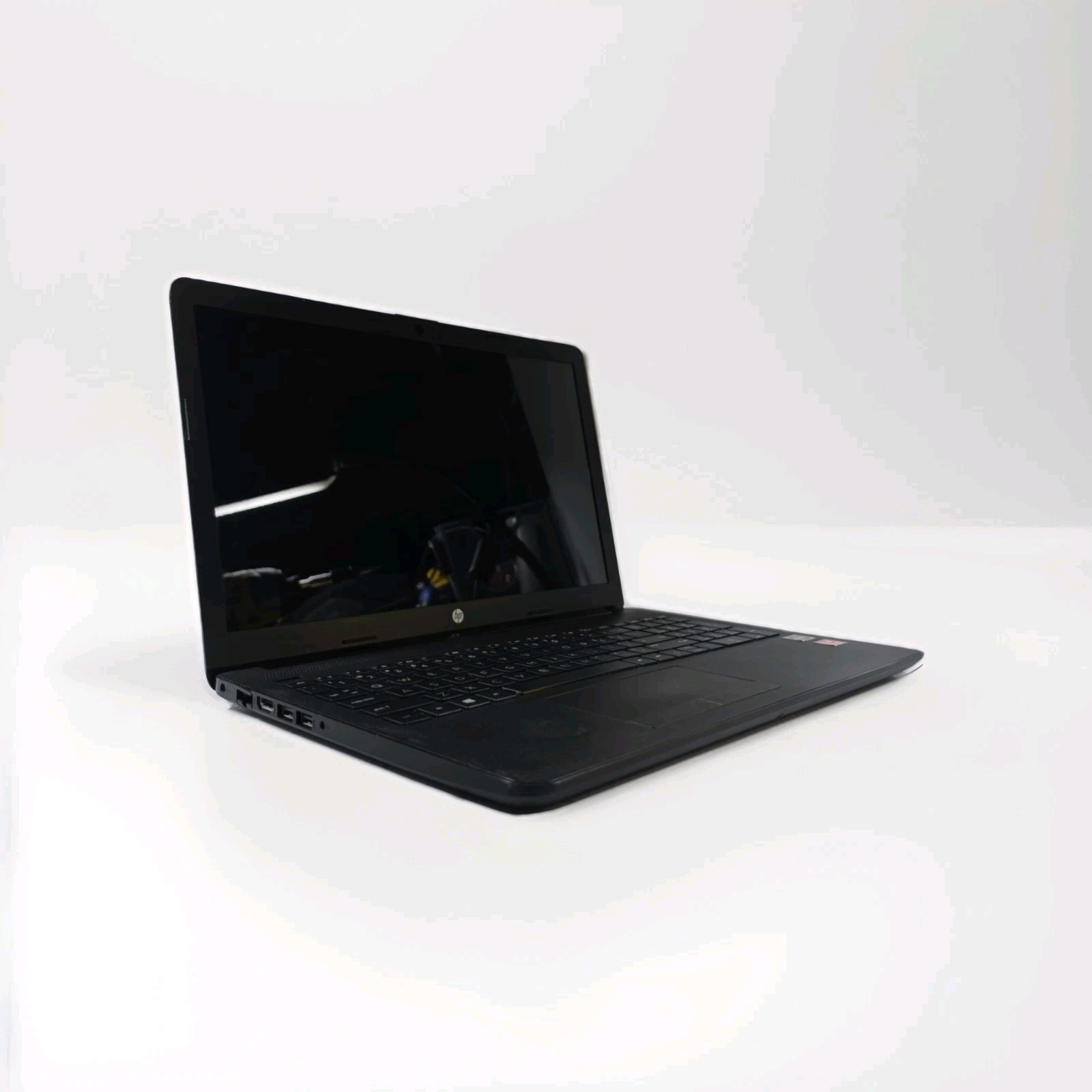 HP 15-db0xxx Laptop | 15.6in 8GB 1TB HDD | Ryzen 3 2200U Radeon Vega | Tested