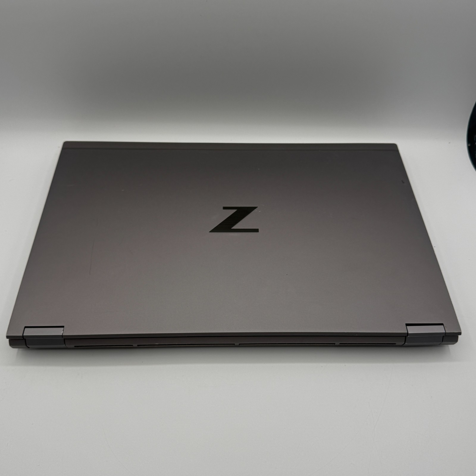 HP ZBook Fury 15.6″ G8 Mobile Workstation i7-11850H 48GB RAM 256GB SSD RTX A3000
