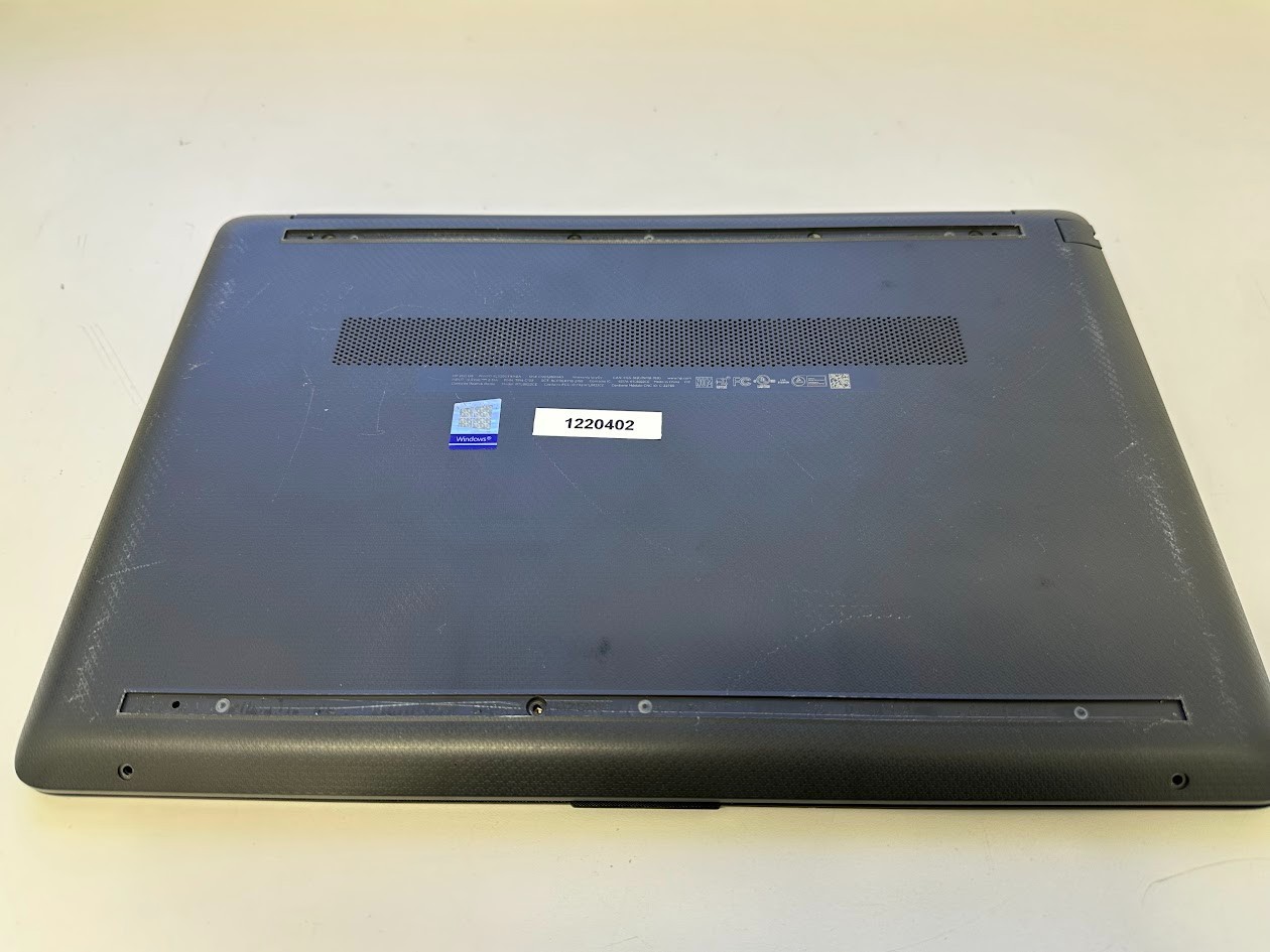 HP 250 G8 Notebook Core i5-1135G7, 16GB DDR4, Intel Iris Xe, 512GB SSD, 2021