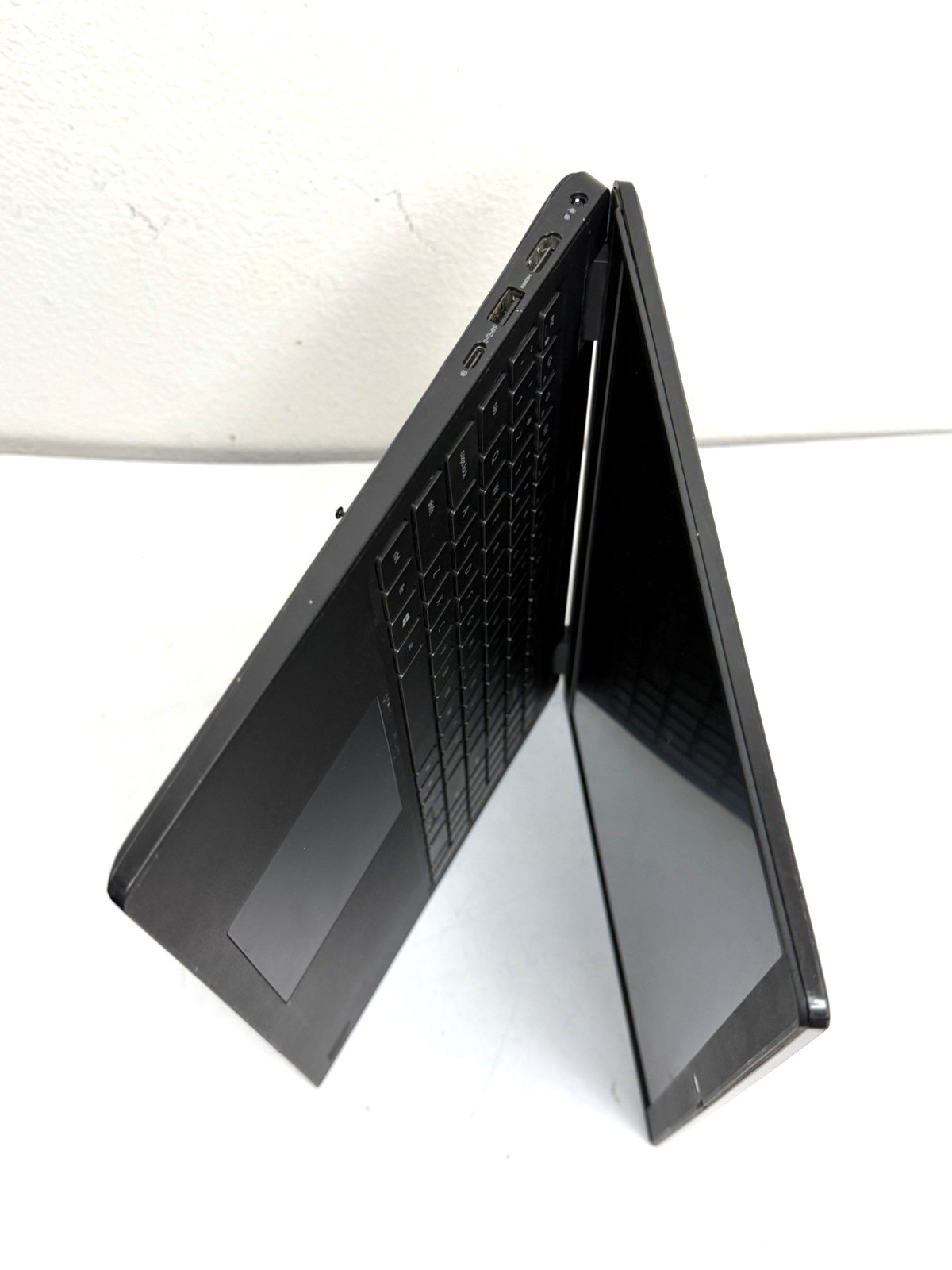 Dell Latitude 3520 i5-1145G7 NO RAM/SSD/AC/OS PARTS