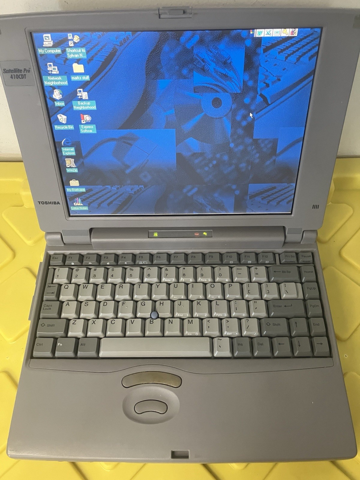 Toshiba Satellite Pro 410CDT Laptop Windows 95 w/External FDD UPGRADED HDD & RAM