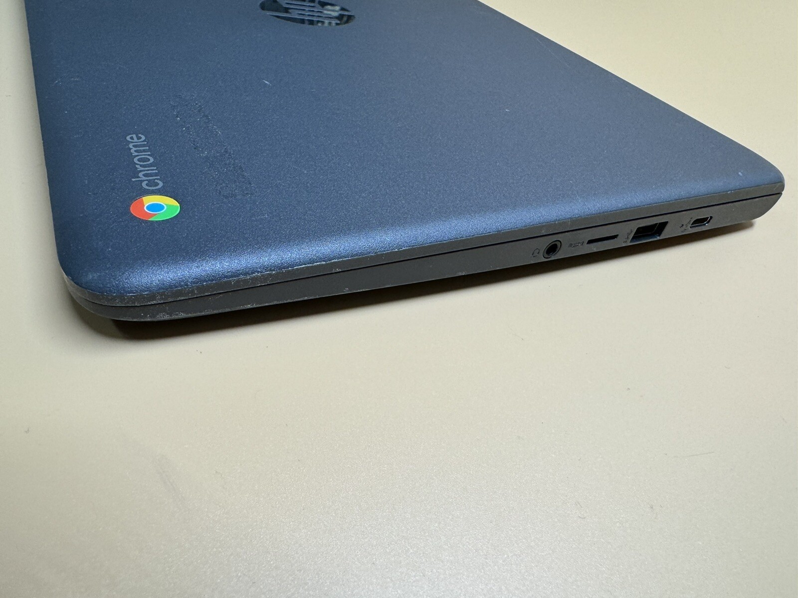 HP ChromeBook 14 G5 Intel Celeron 4GB RAM (READ AD) FOR PARTS
