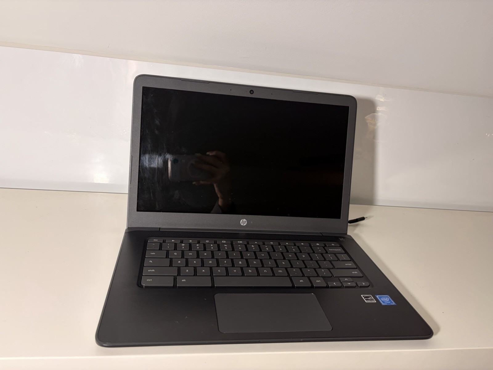 HP Chromebook 14 14″ Celeron N3350 4GB 32GB eMMC Chrome OS Black Charger