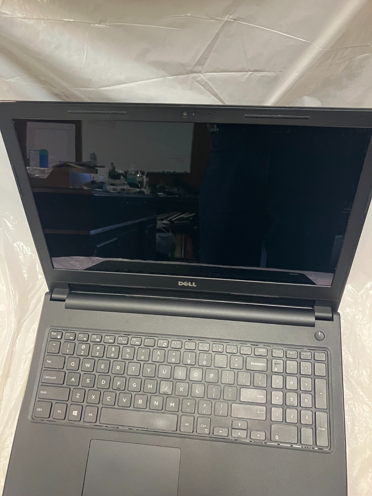 Dell Inspiron 15-3567 Intel Core i5 7th gen No HD 8gb RAM FOR PARTS
