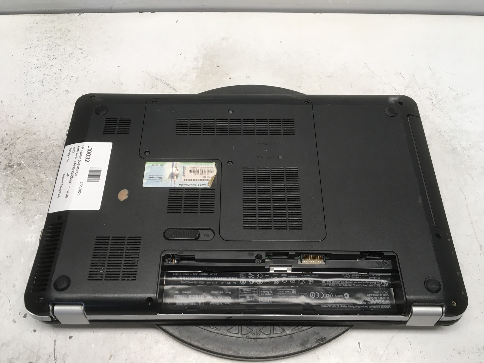 HP Pavilion DV6-3010US AMD Turion II P520 2300MHz 4 GB NO HDD No Batt