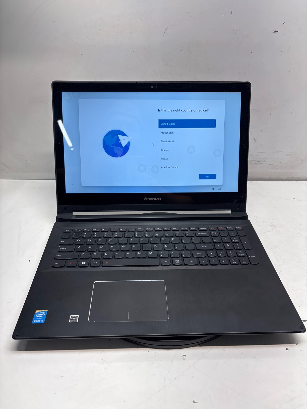 Lenovo Edge 15 80K9 Intel Core i3-5020U 2.20GHz 8GB 500GB HDD Windows 11