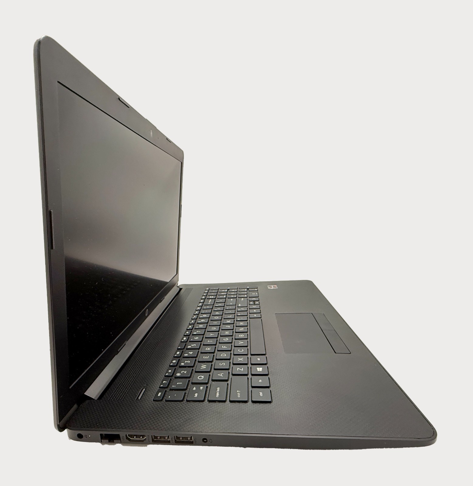 HP 17z – CA100 AMD Ryzen 3 3200u 8GB RAM 128GB SSD NO BATTERY Windows 10 PRO