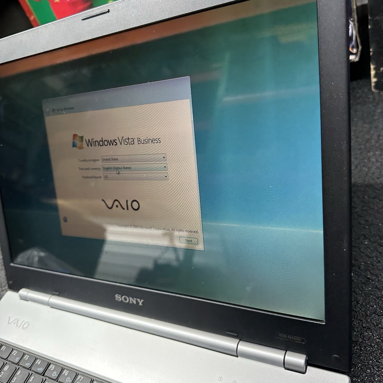 Sony VAIO PCG-7Y1L Laptop OEM Charger Windows Vista Business 100GB HDD Tested