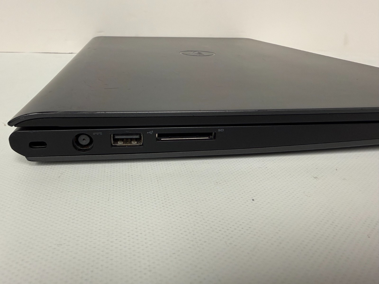 DELL LATITUDE 3450 LAPTOP I3-4005U 1.70GHZ 14″ LCD 8GB RAM 500GB HD AS-IS