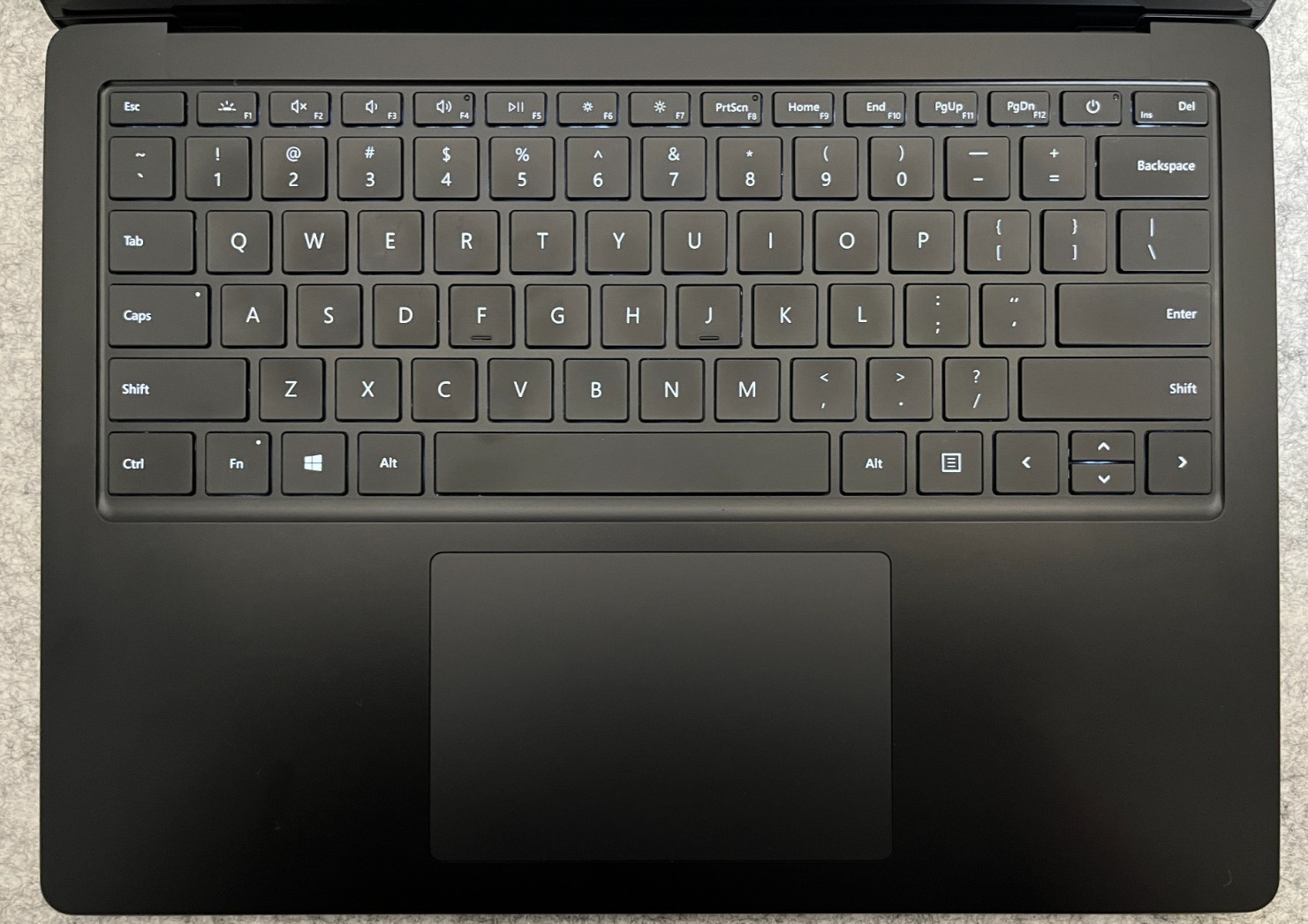 Microsoft Surface Laptop 3 13″ Intel i7-1065G7 16G 512GB SSD Touch Screen Win 11