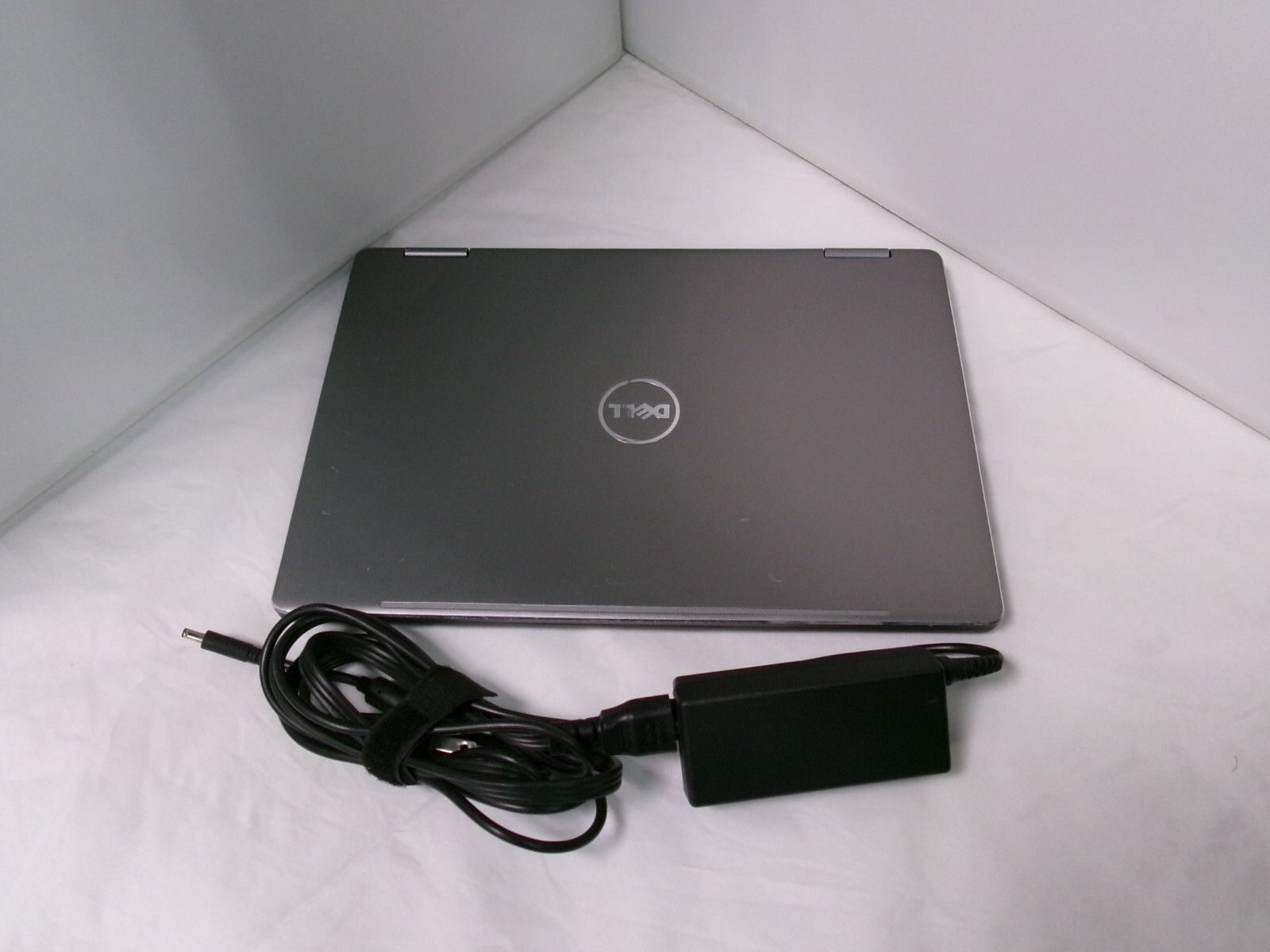 DELL Inspiron 13 7375 2-in-1 Ryzen 5 2500U @ 2.0GHz 8GB RAM 256GB SSD Win10 Pro