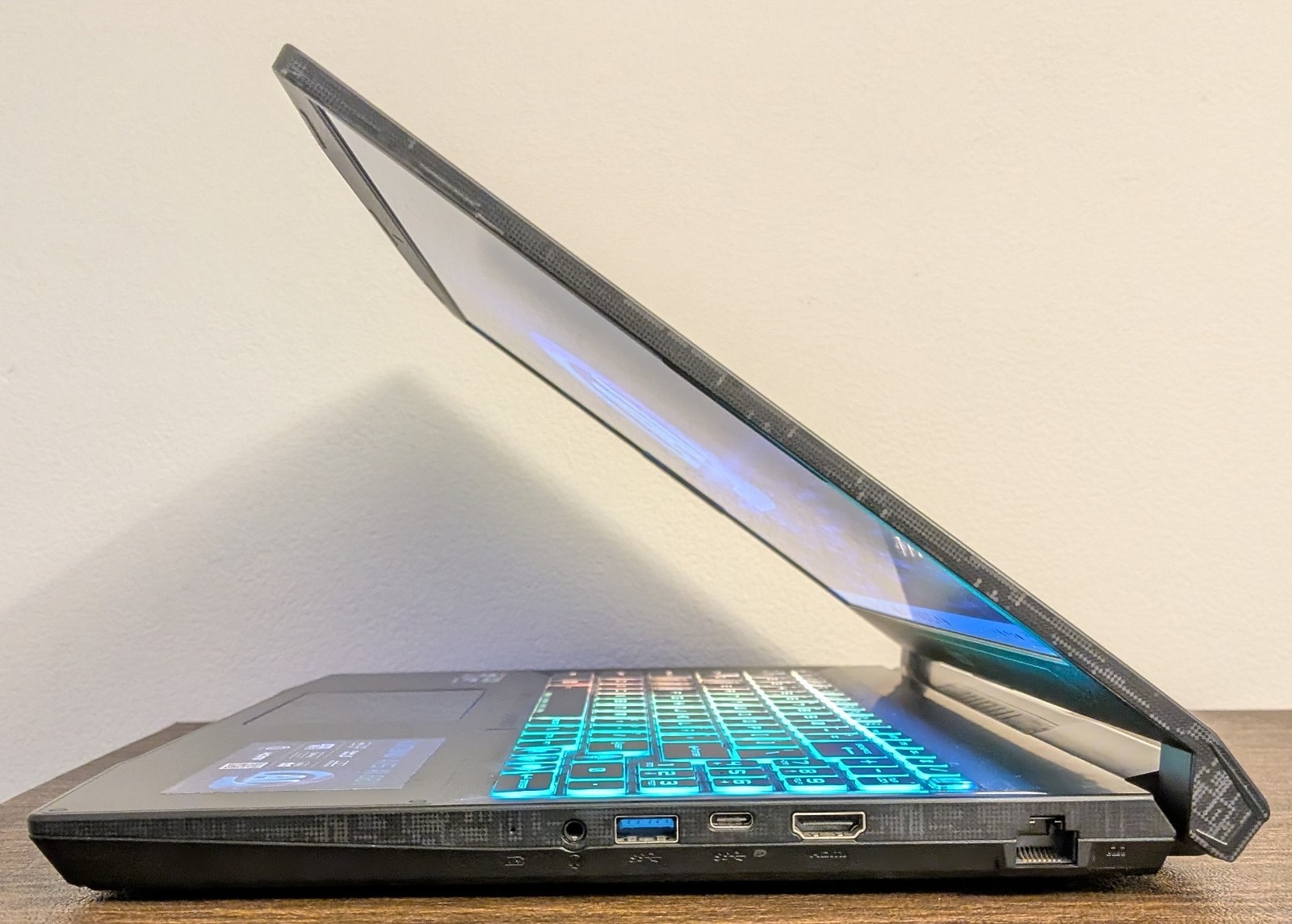 MSI Katana A15 15.6″ FHD 144Hz (Ryzen 9 8945HS, 16GB/1TB SSD, RTX 4070) Laptop
